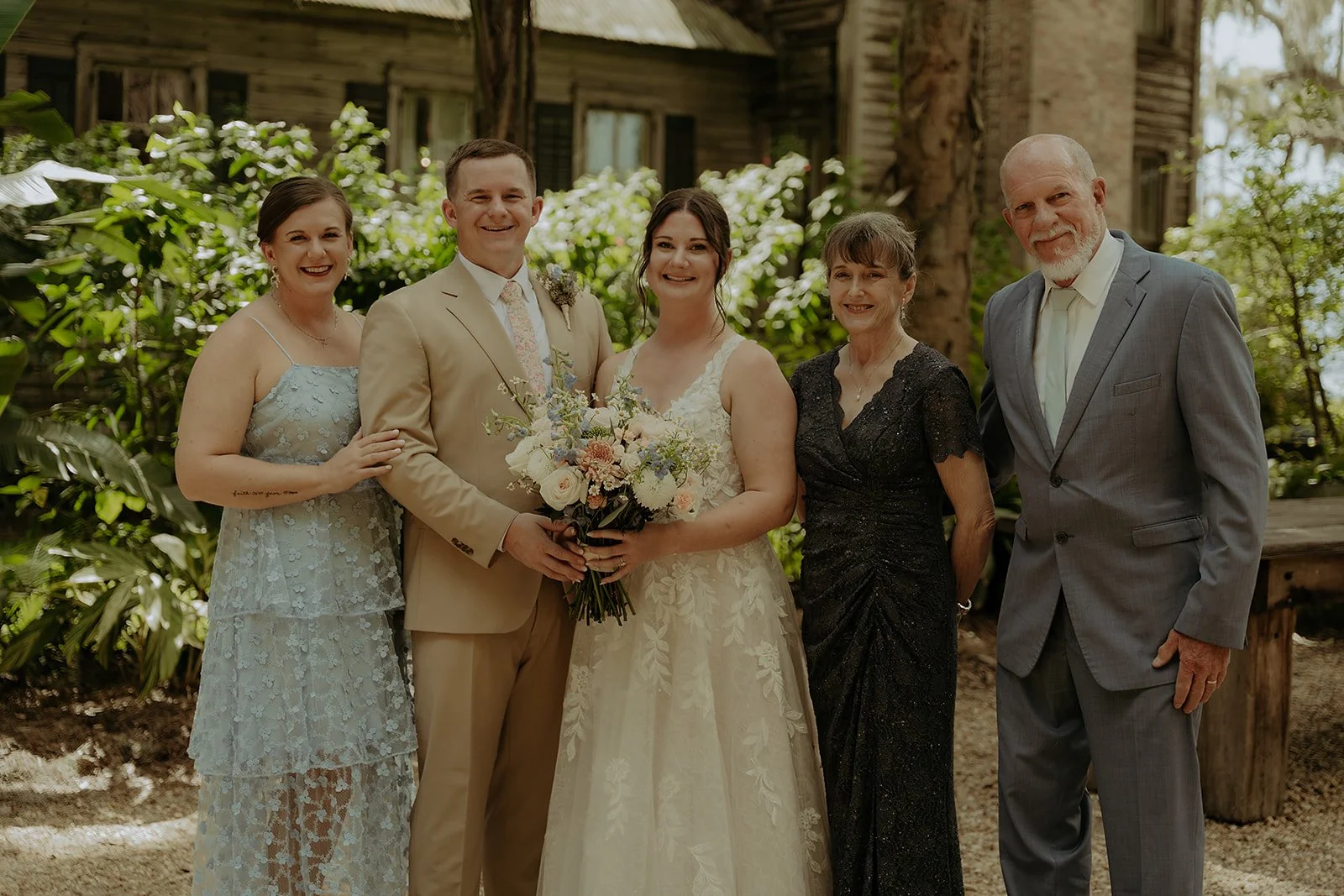 SNEAKPEEKS_MAKAYLAEARLPHOTO-12.jpg