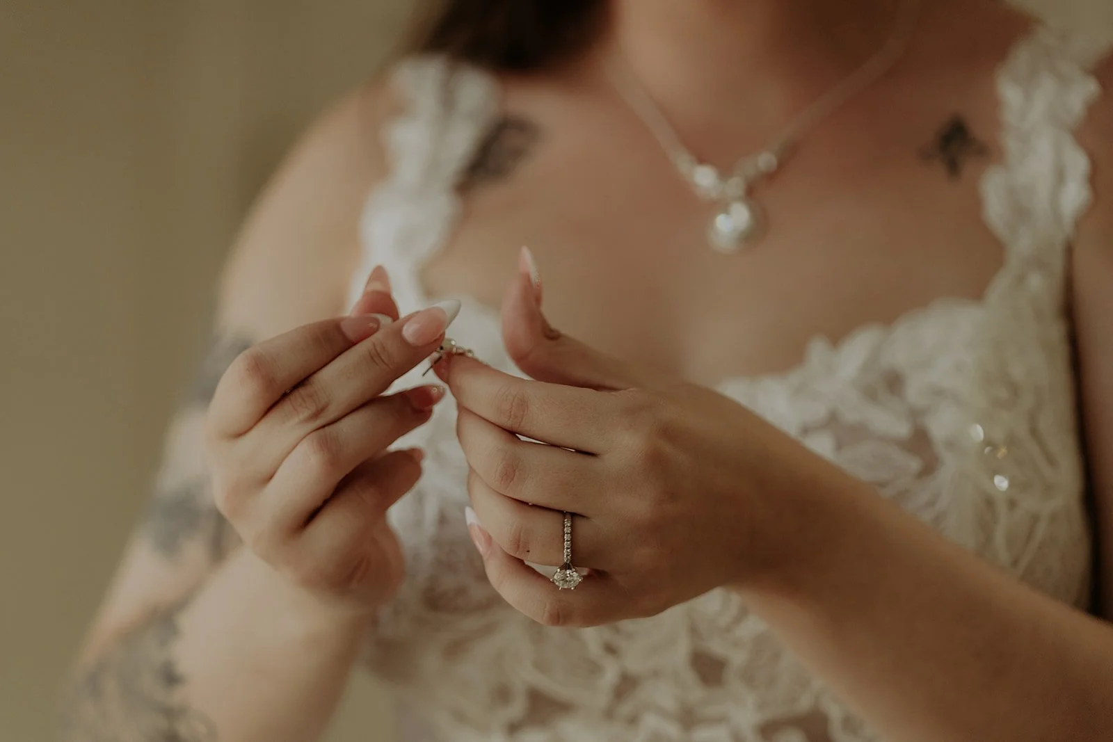 SNEAKPEEKS_MAKAYLAEARLPHOTO-2.jpg
