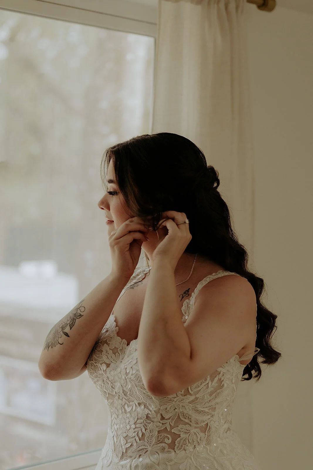 SNEAKPEEKS_MAKAYLAEARLPHOTO-1.jpg