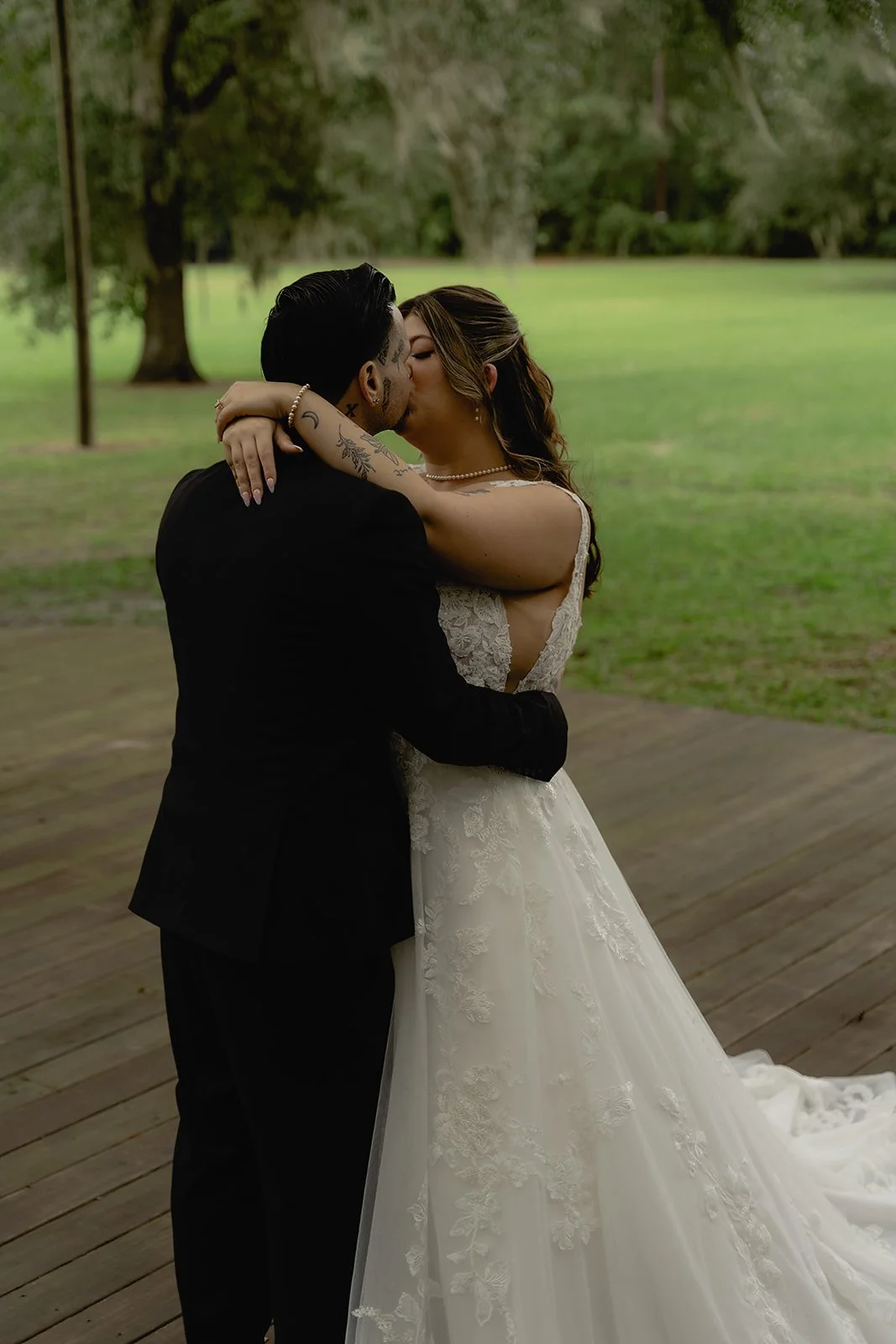 A&TSNEAKPEEKS_MAKAYLAEARLPHOTO-13.jpg