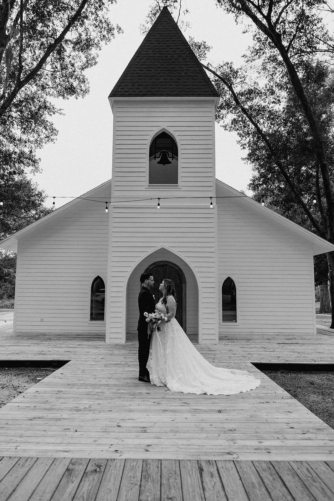 A&TSNEAKPEEKS_MAKAYLAEARLPHOTO-46.jpg