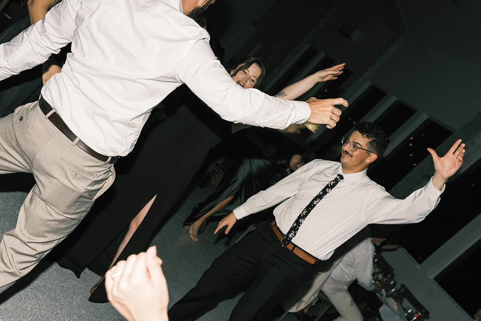 A&TSNEAKPEEKS_MAKAYLAEARLPHOTO-69.jpg
