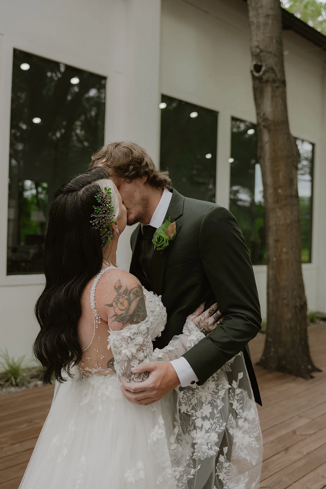 SNEAKPEEK_MAKAYLAEARLPHOTO-35.jpg