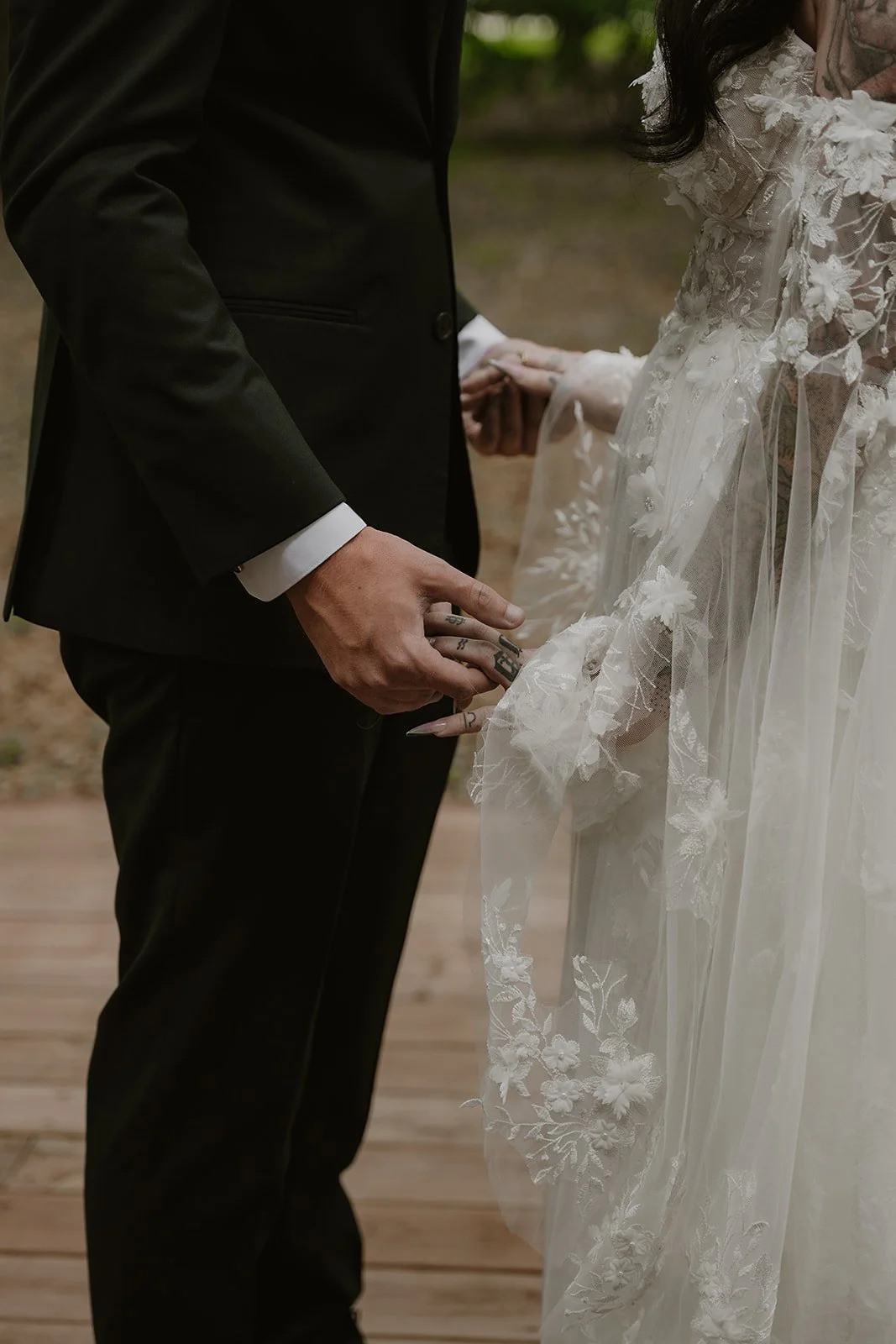 SNEAKPEEK_MAKAYLAEARLPHOTO-36.jpg