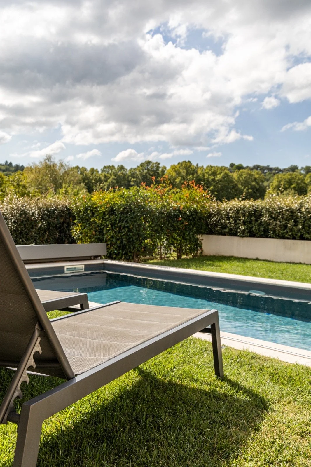 Gedeeld zwembad met prachtig uitzicht over de Provence.