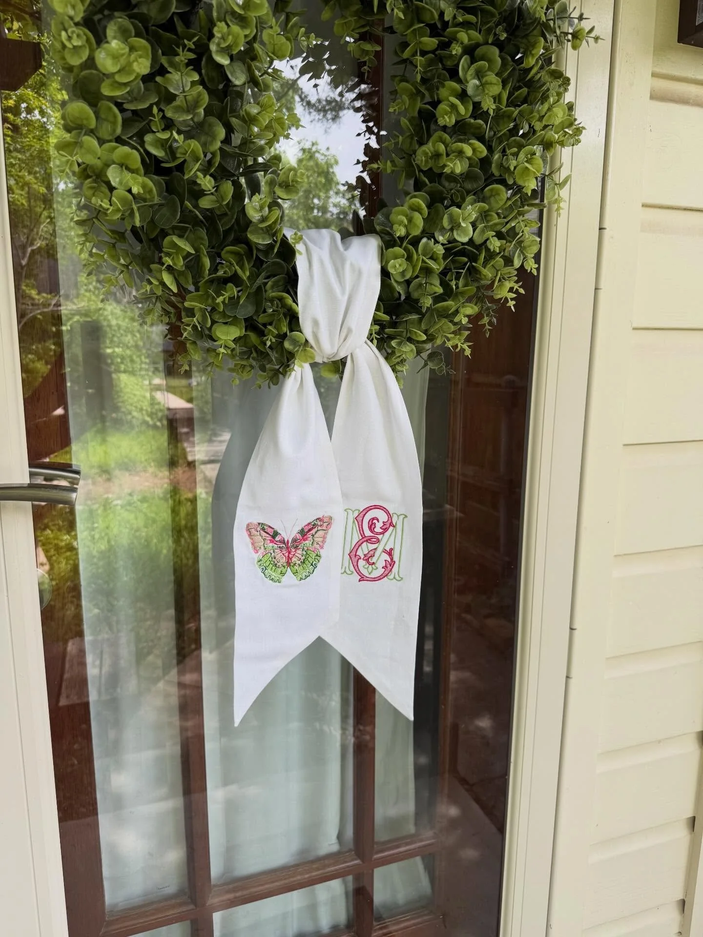 BUTTERFLY WREATH SASHES🦋
Pre-order now open!!!

Decorate your front door with a special spring wreath sash!! 
🦢Personalization Available with 2 letters or 1 letter! 
🦢Pre-order now to guarantee yours before summer break!
🦢DM me to order OR order 