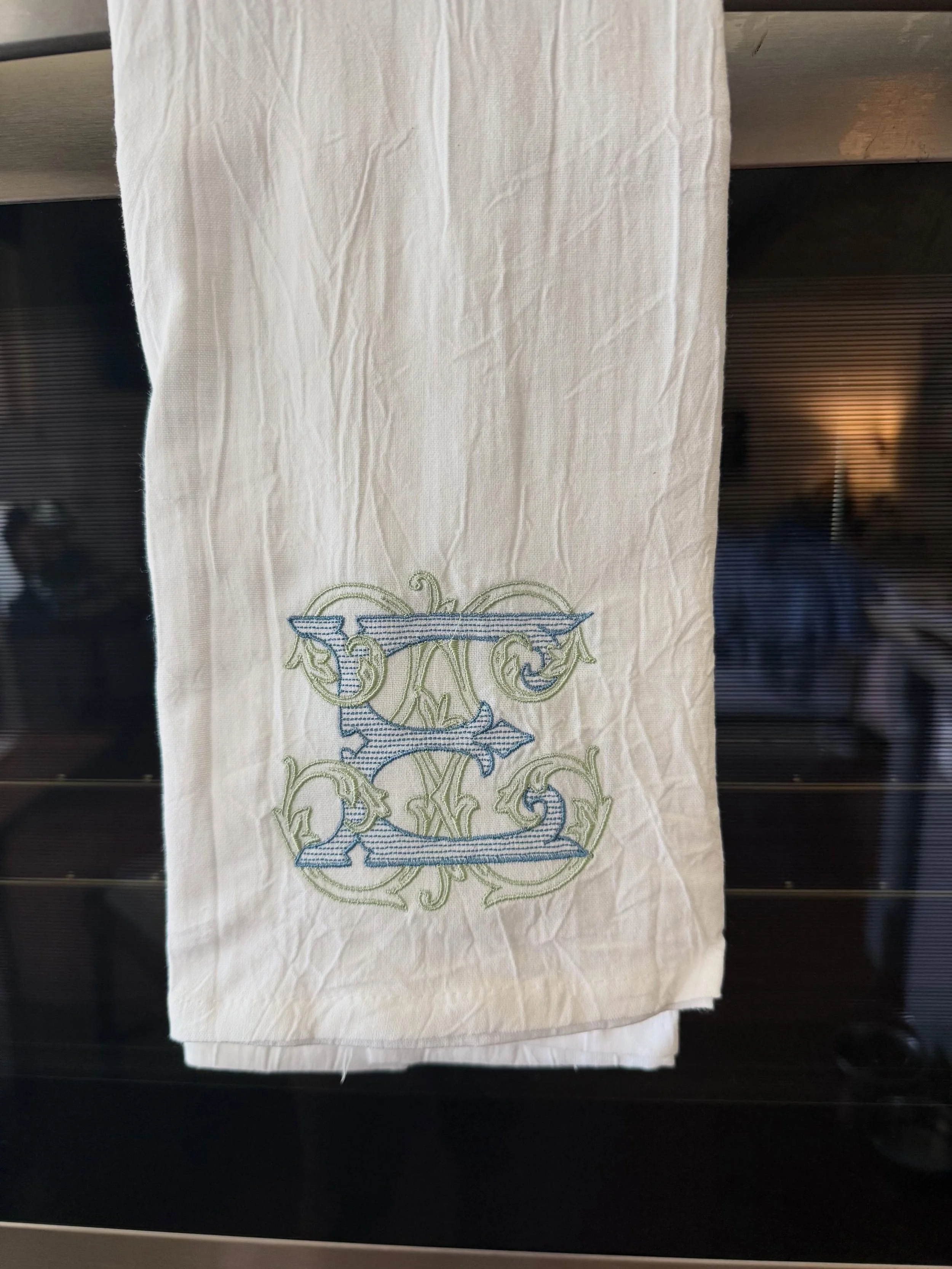 Sweet monogrammed tea towel made for Mother&rsquo;s Day! 🩵💚
