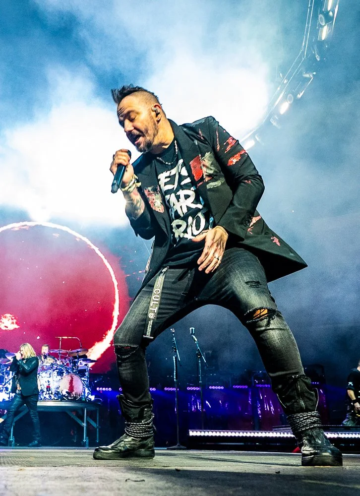 Three Days Grace (56).jpg