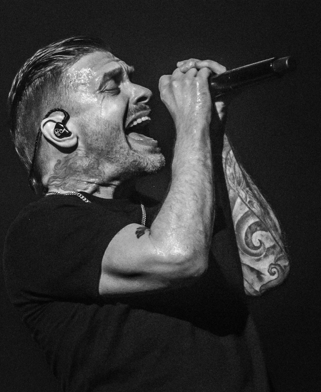 SHINEDOWN (173).jpg