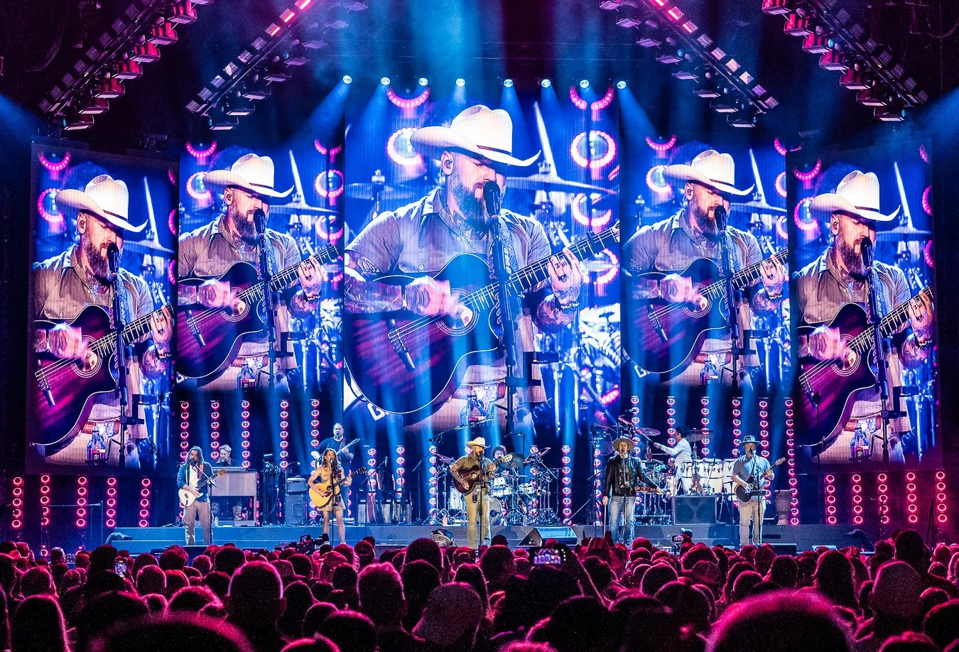 ZAC BROWN BAND (65).jpg