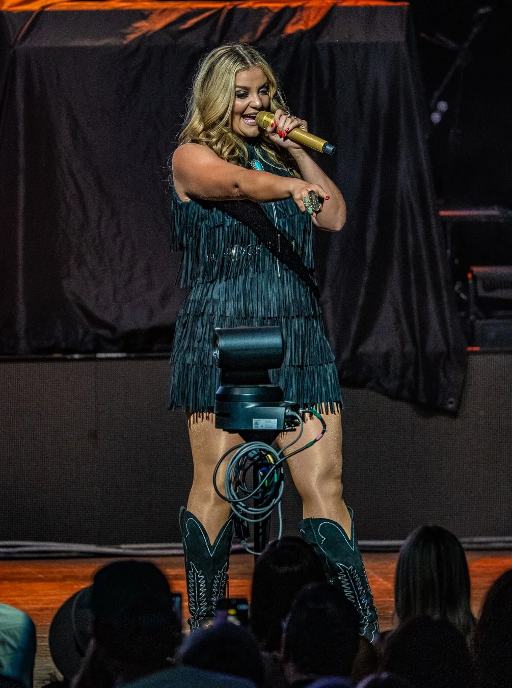 LAUREN ALAINA (19).jpg