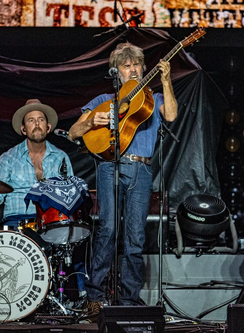 OLD CROW MEDICINE SHOW (19).jpg