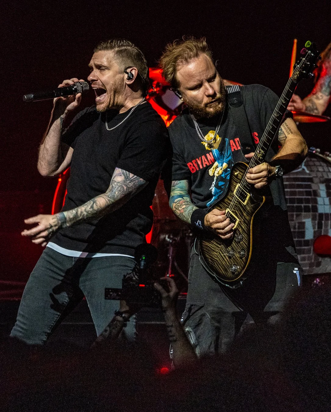 SHINEDOWN (66).jpg