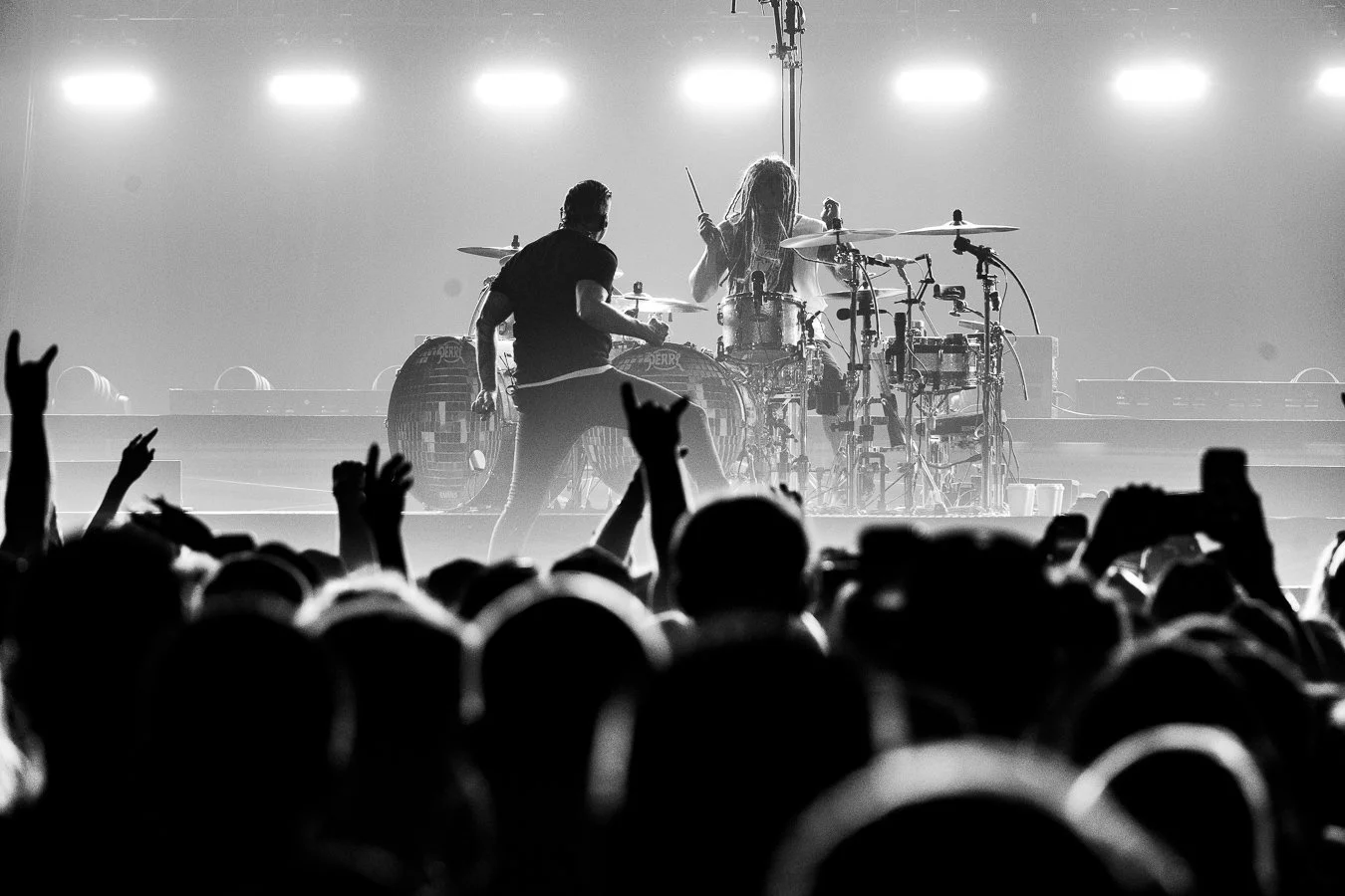 SHINEDOWN (114).jpg