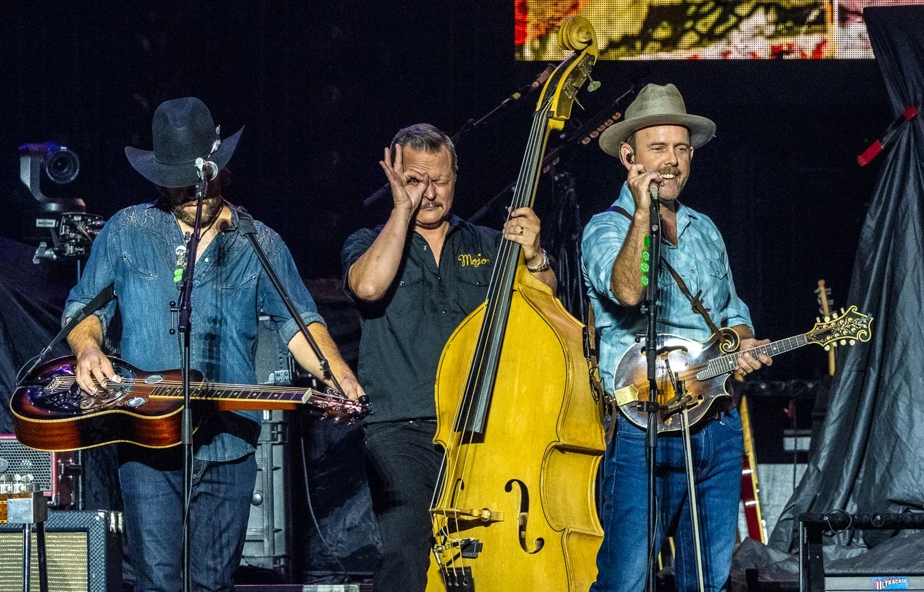 OLD CROW MEDICINE SHOW (1).jpg