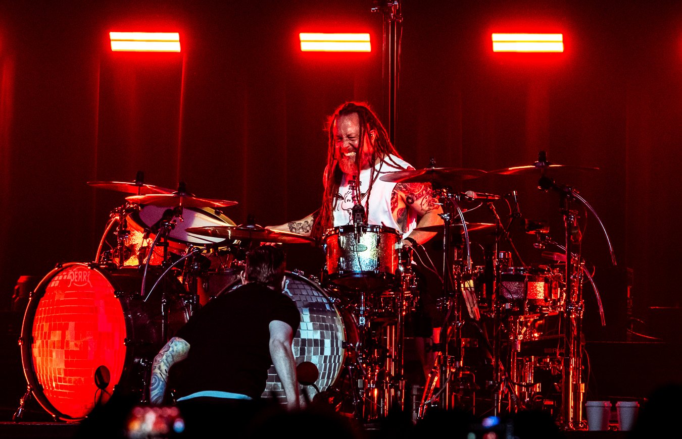SHINEDOWN (27).jpg