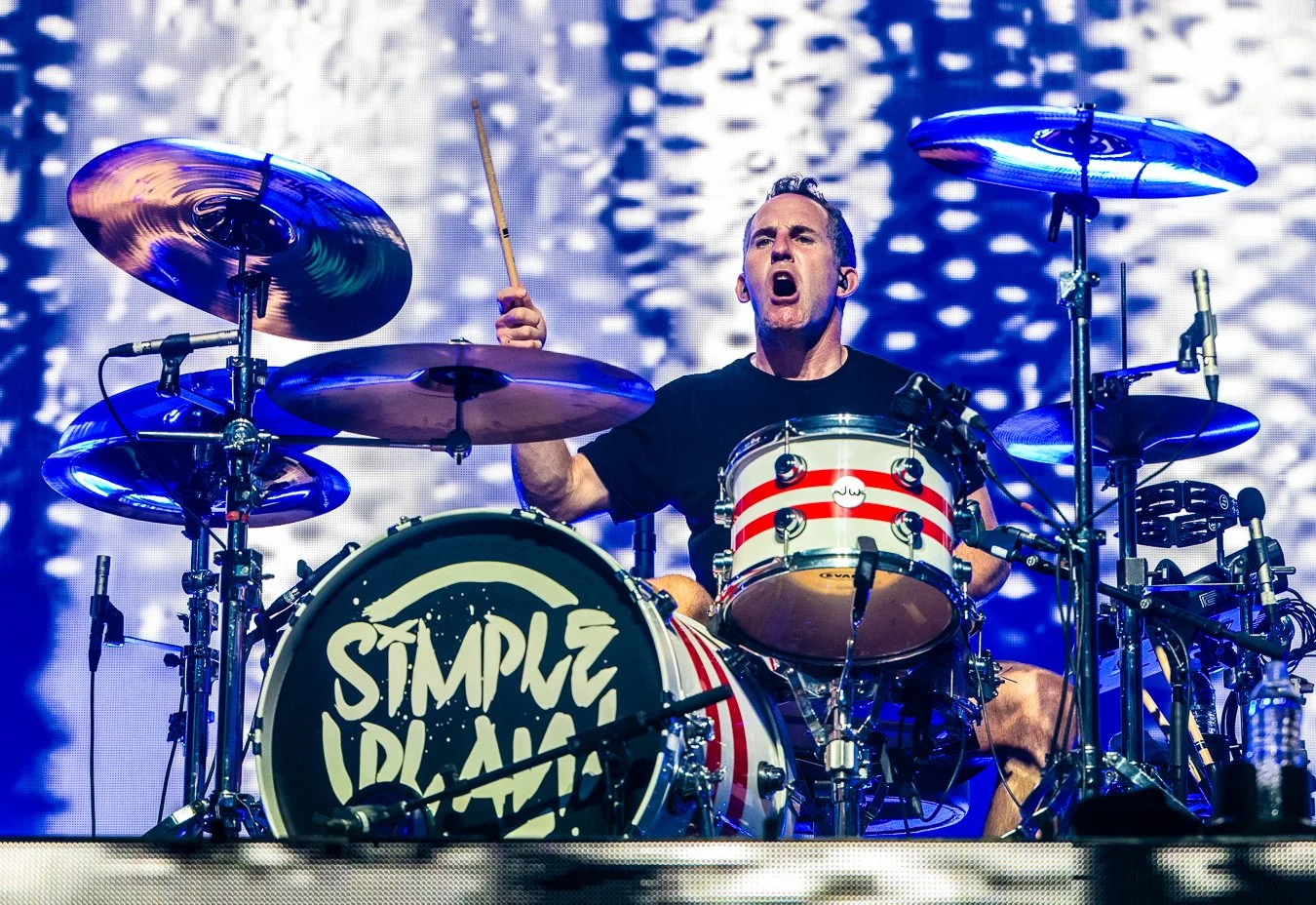 SIMPLE PLAN (74).jpg