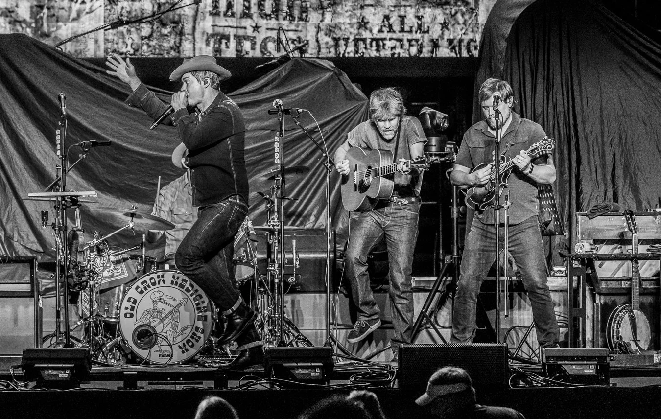 OLD CROW MEDICINE SHOW (25).jpg