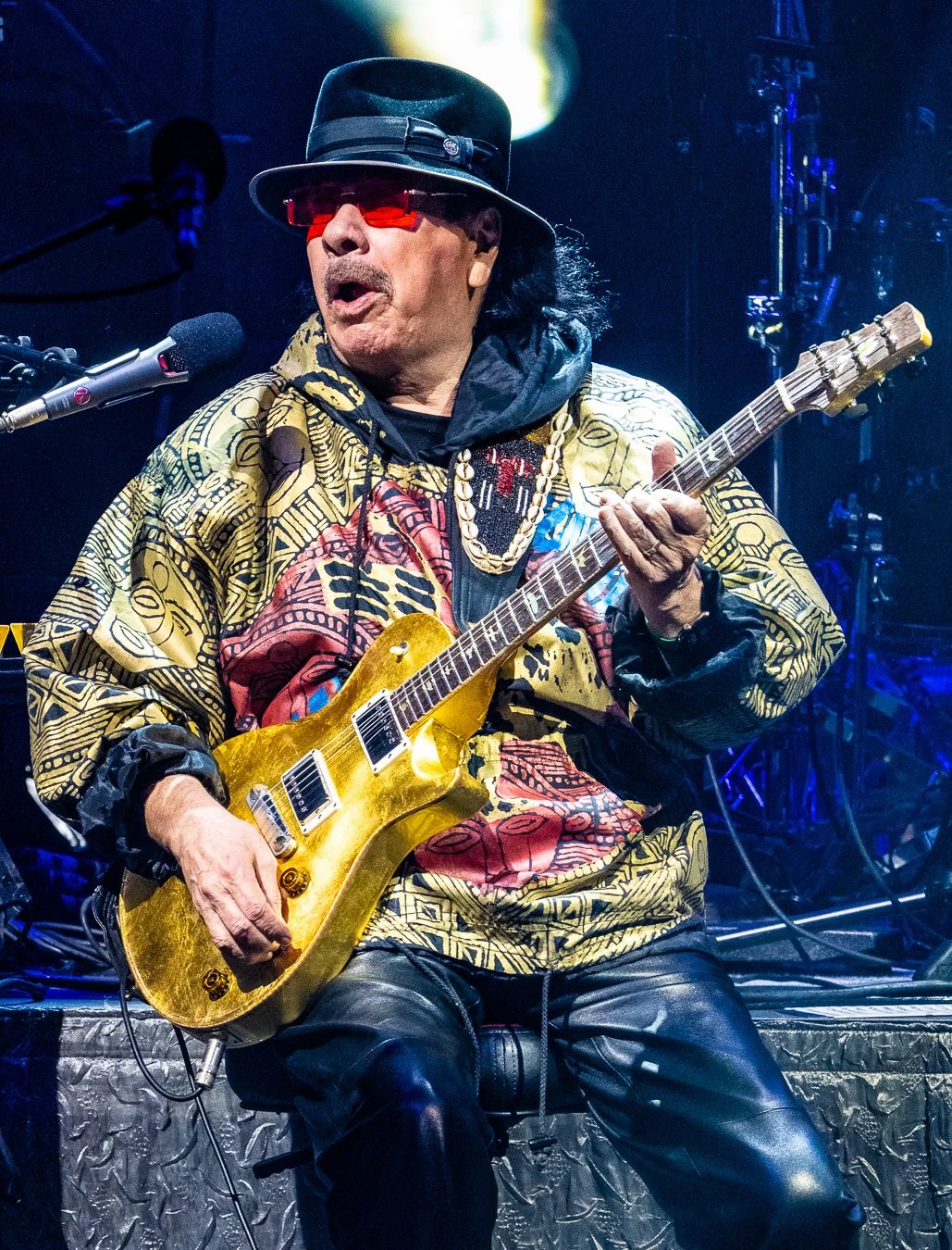 Santana (2).jpg