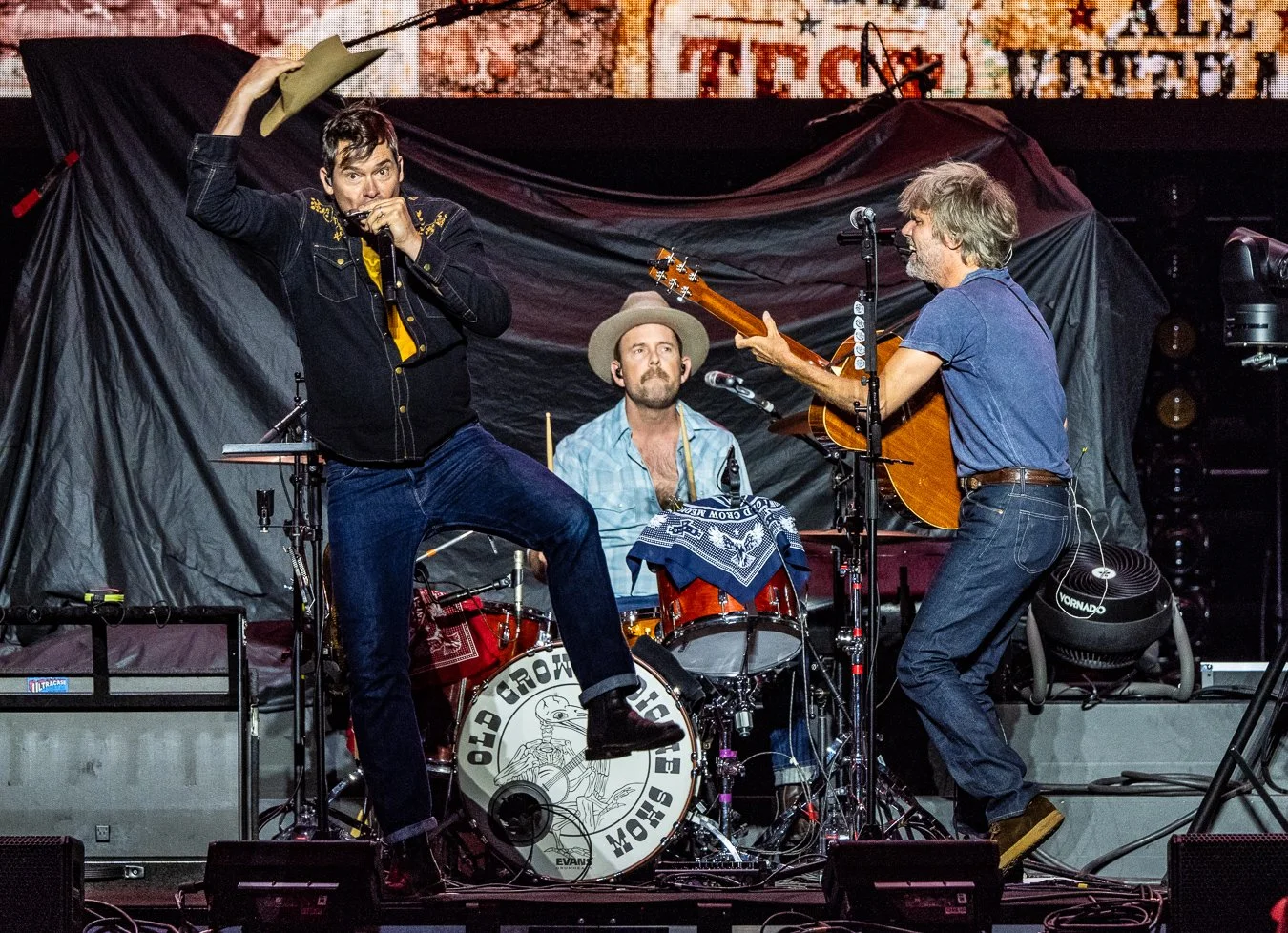 OLD CROW MEDICINE SHOW (22).jpg