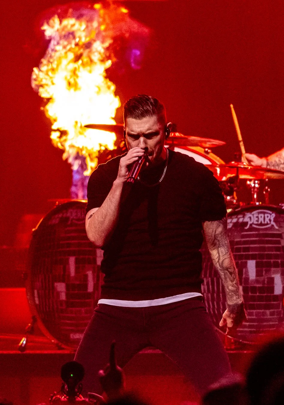 SHINEDOWN (70).jpg
