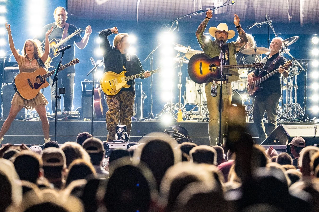 ZAC BROWN BAND (45).jpg