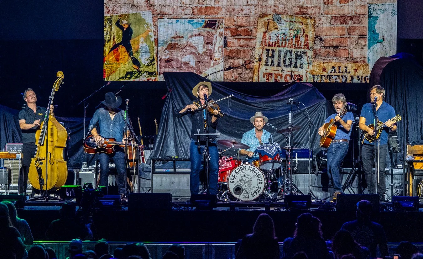OLD CROW MEDICINE SHOW (31).jpg