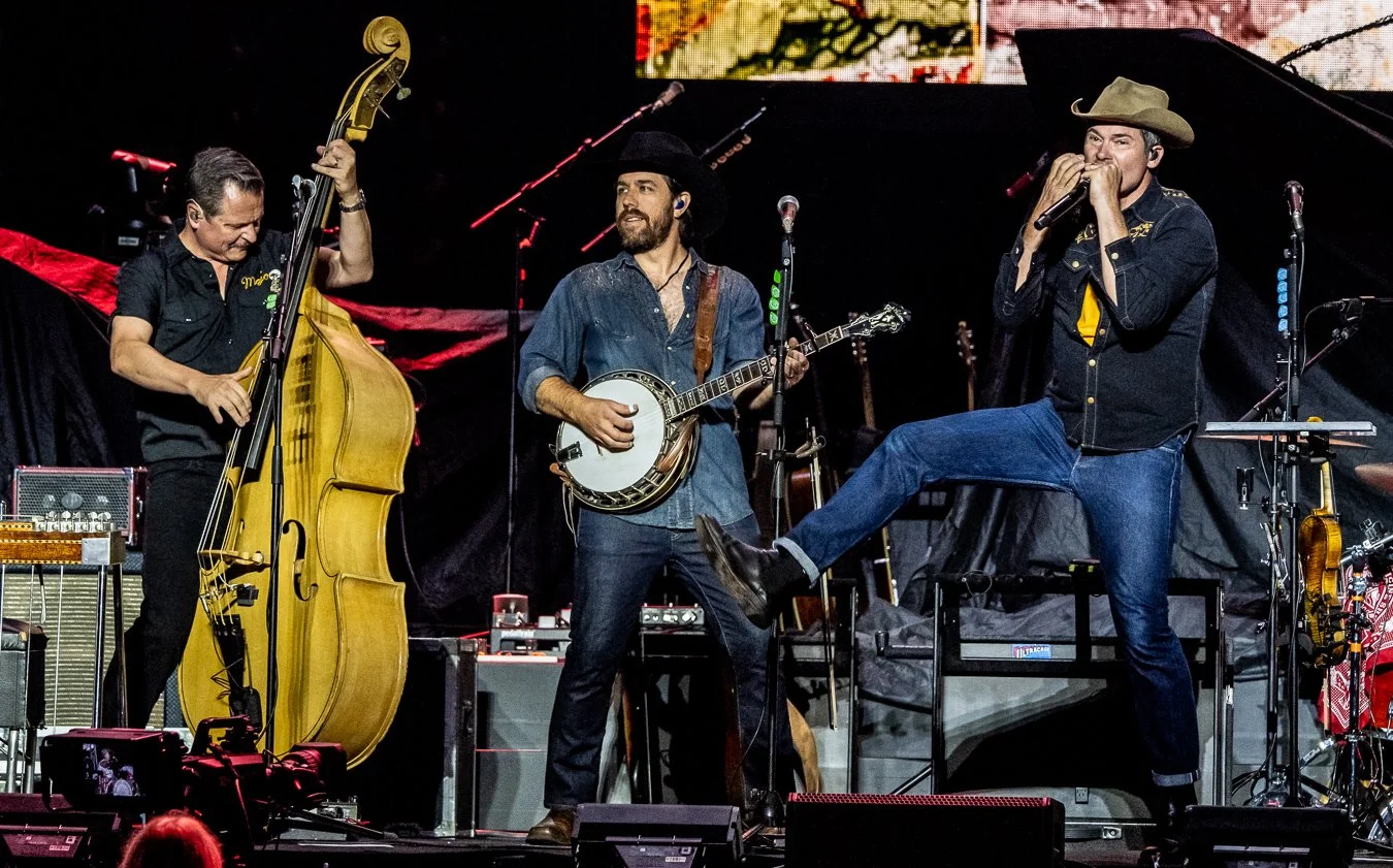OLD CROW MEDICINE SHOW (8).jpg