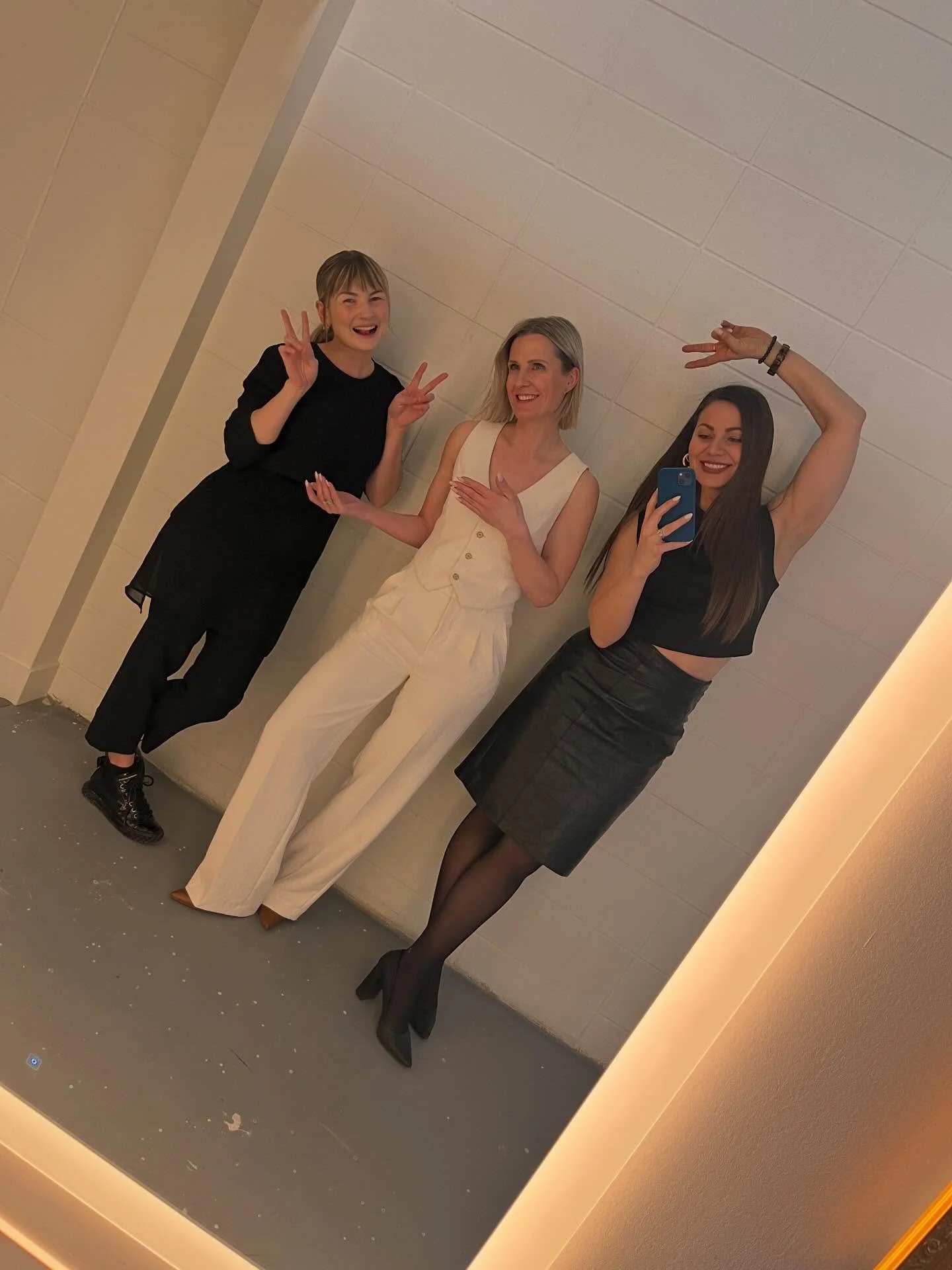 Happy Birthday @designsbycarlene 🎉🤩✌️#rsvpdesign #birthdaygirl #friyay