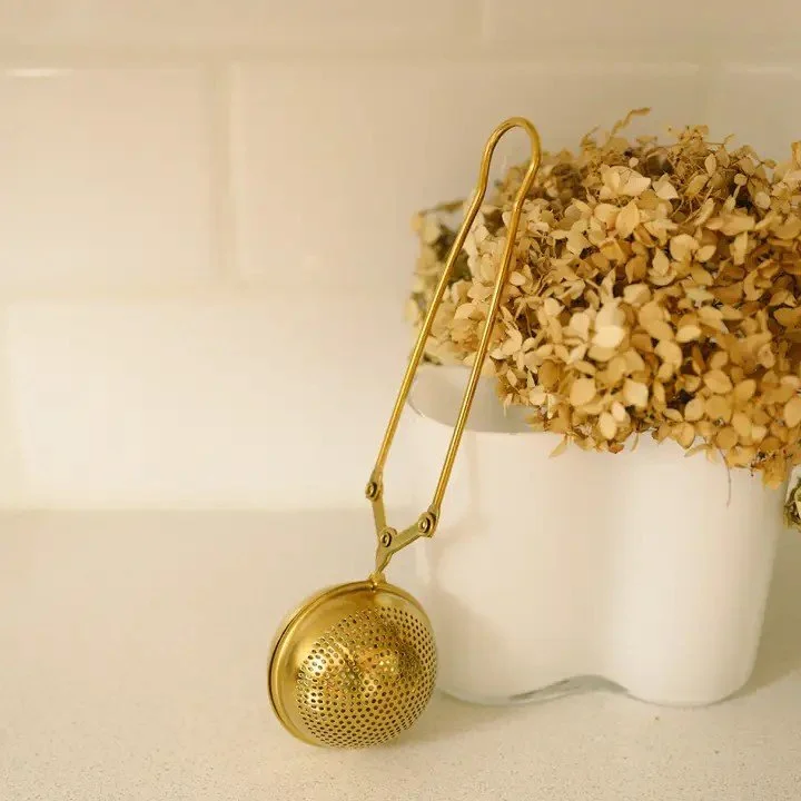 teastrainergold.jpg