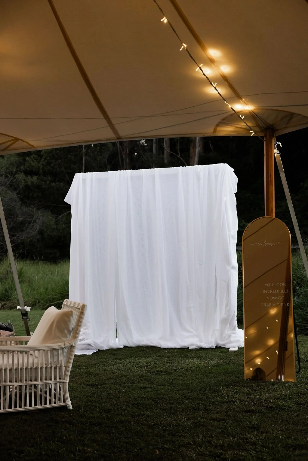 Sperry Tents Sunshine Coast_10x16m Oyster_Cockatil Stylie_Private Property_Lovebird Weddings