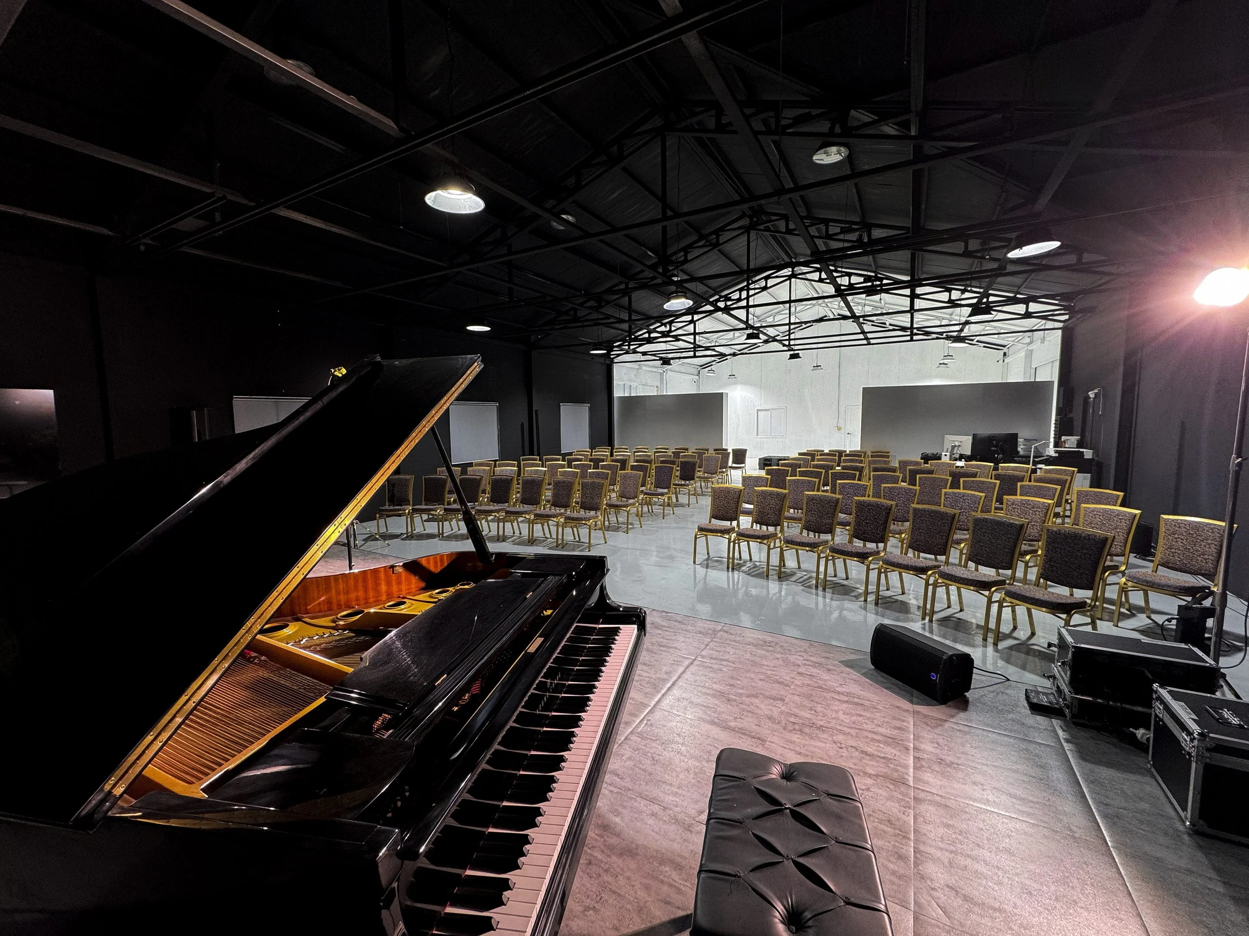 A Hall_13.jpg
