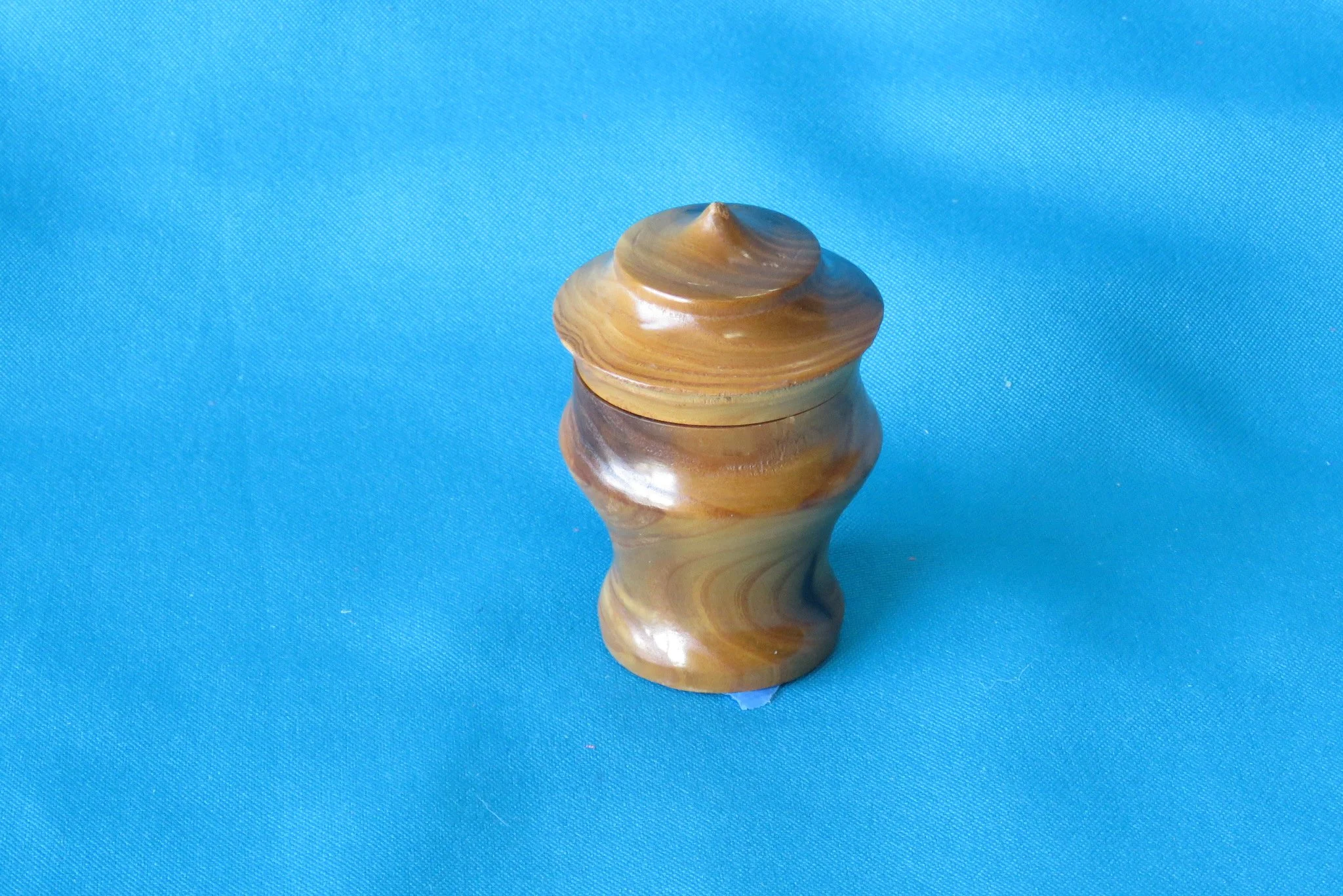 Robert Rocheleau
Lidded box, black maple