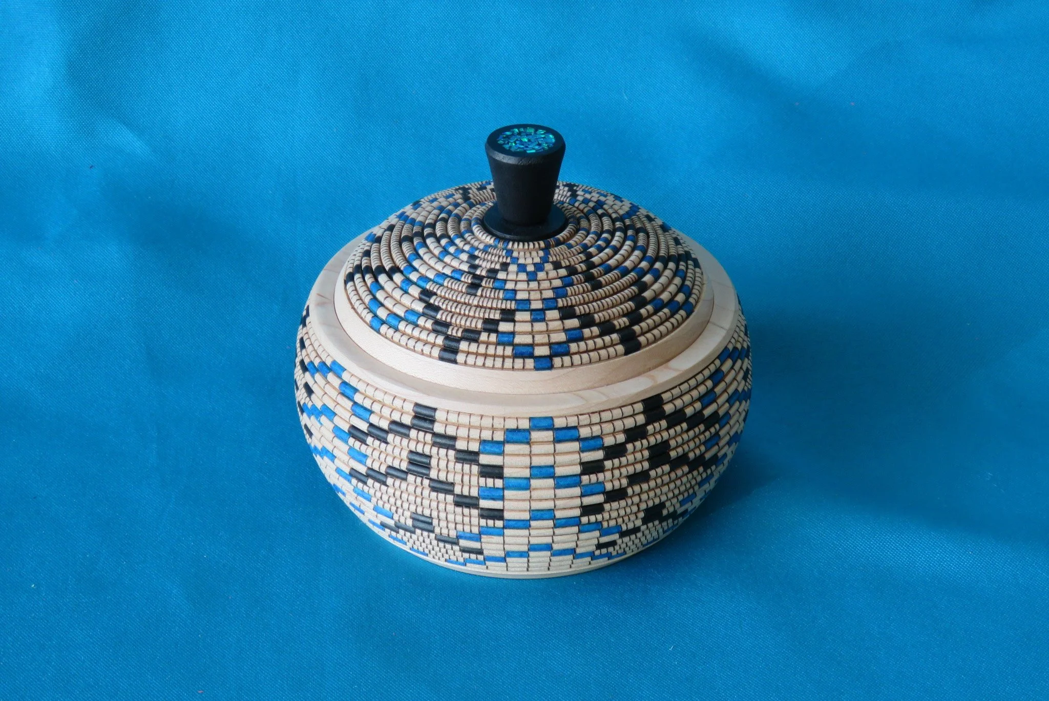David Croxton
Lidded bowl-basket illusion