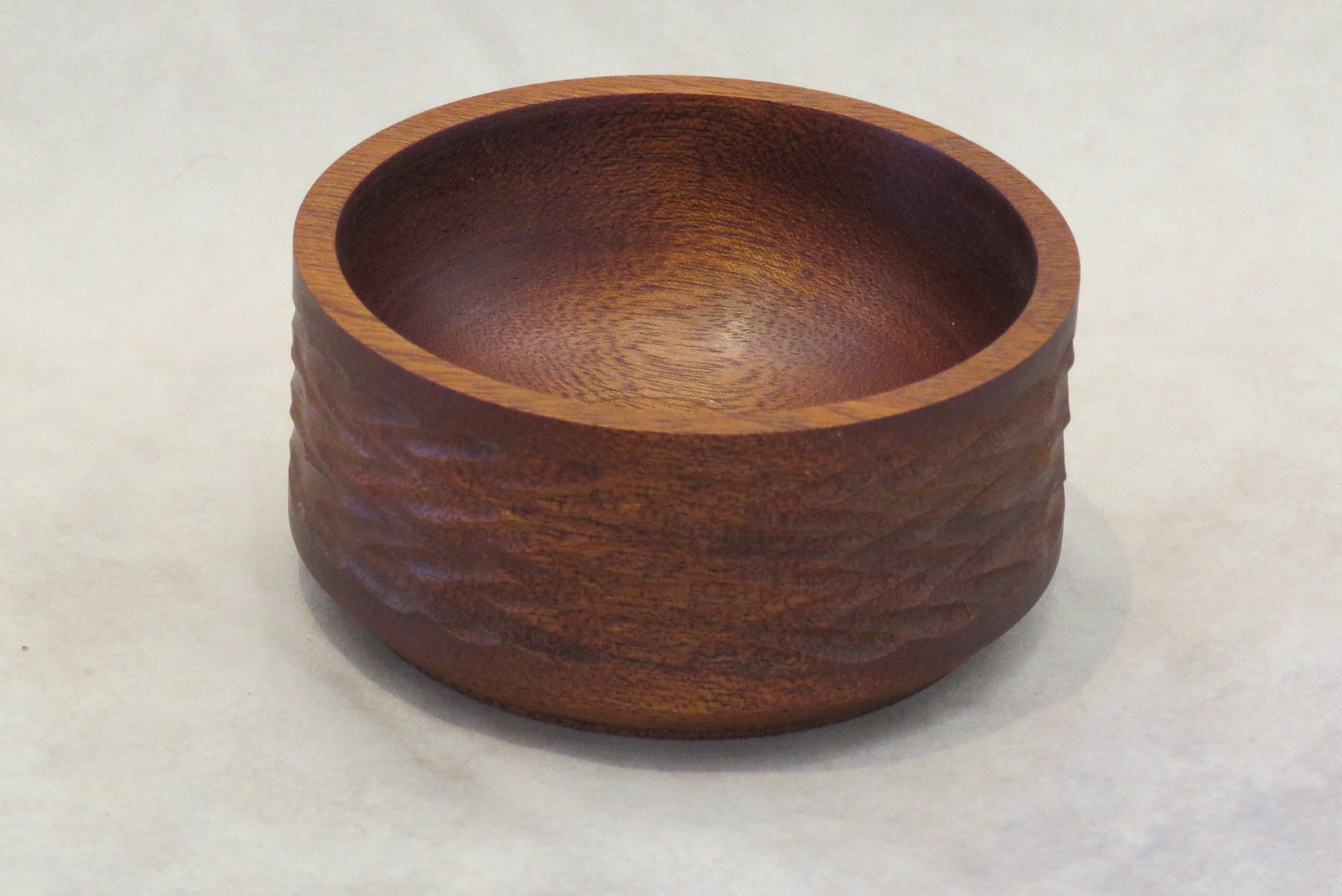 Philip
Sapeli Bowl