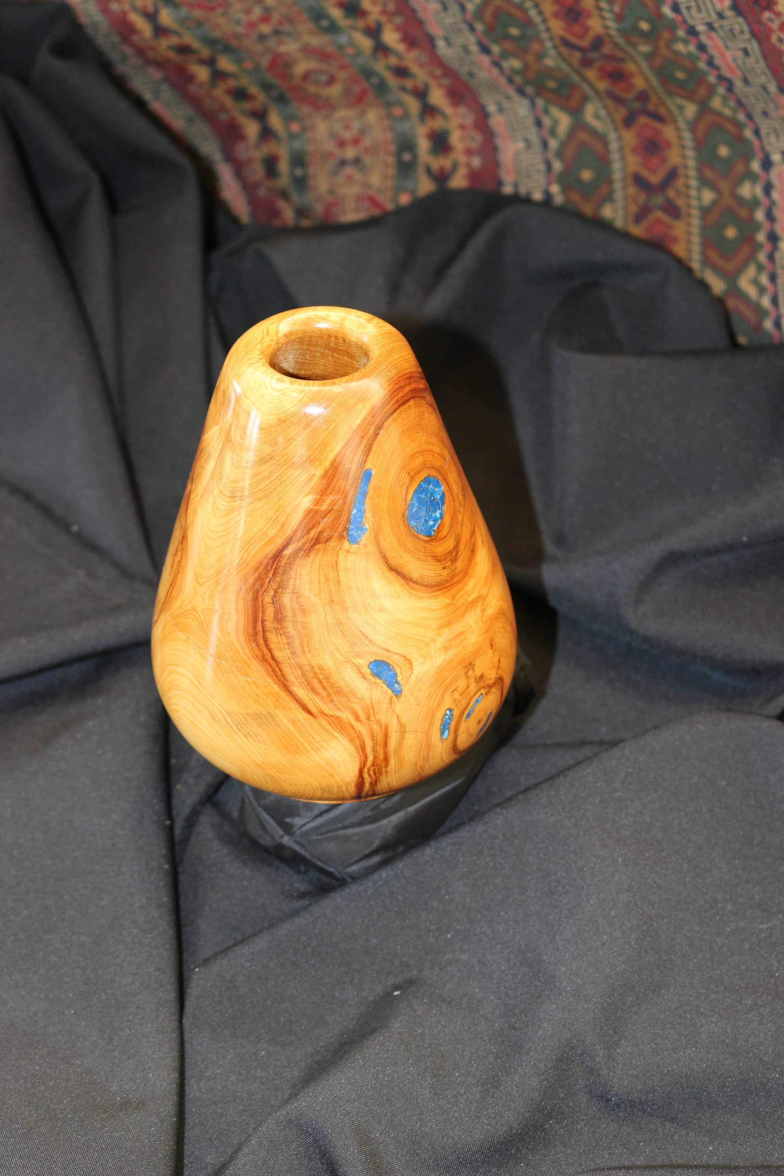 Dave Croxton
Vase-Alligator juniper with lapis inlay