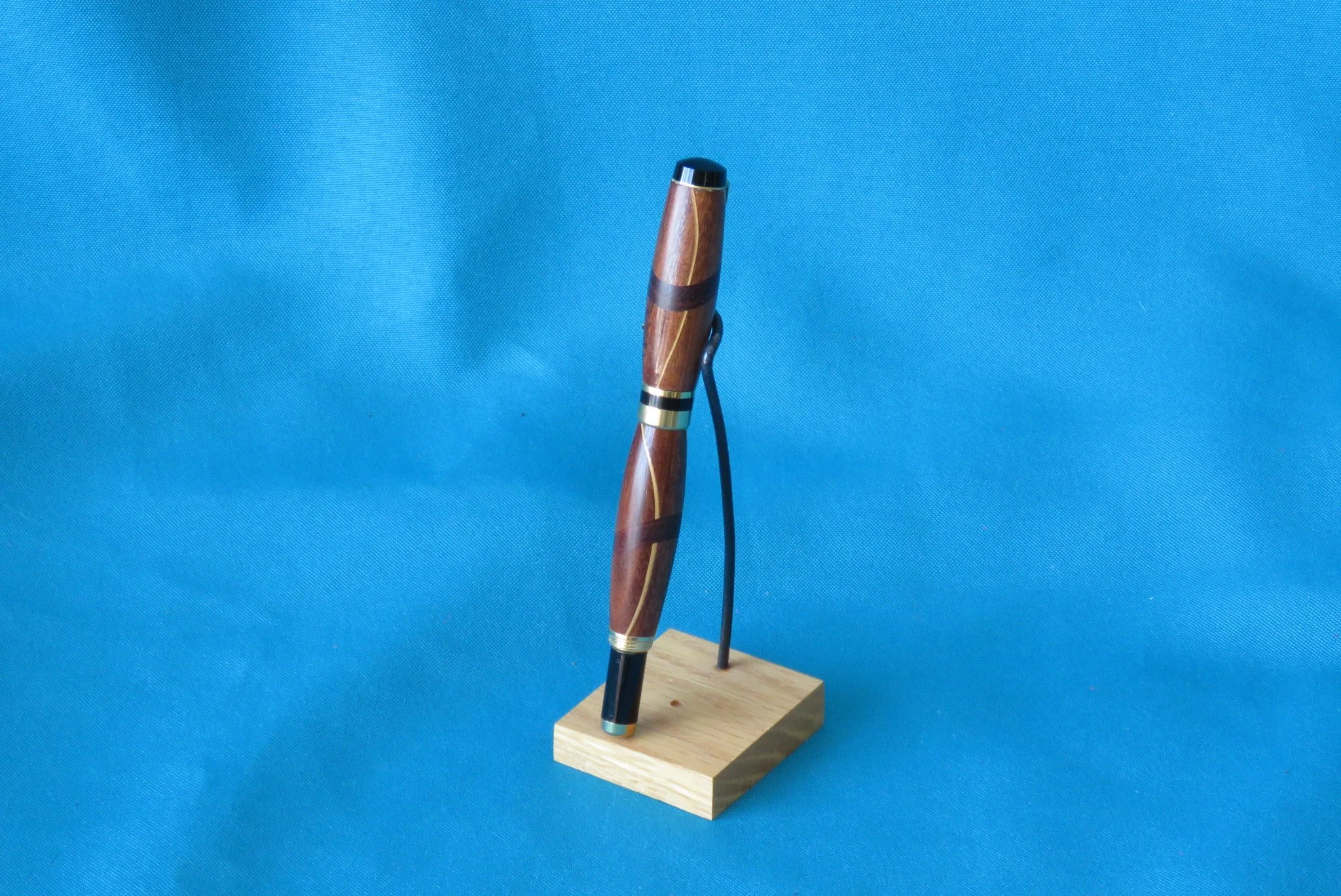 Ron Bahm
Pen on stand