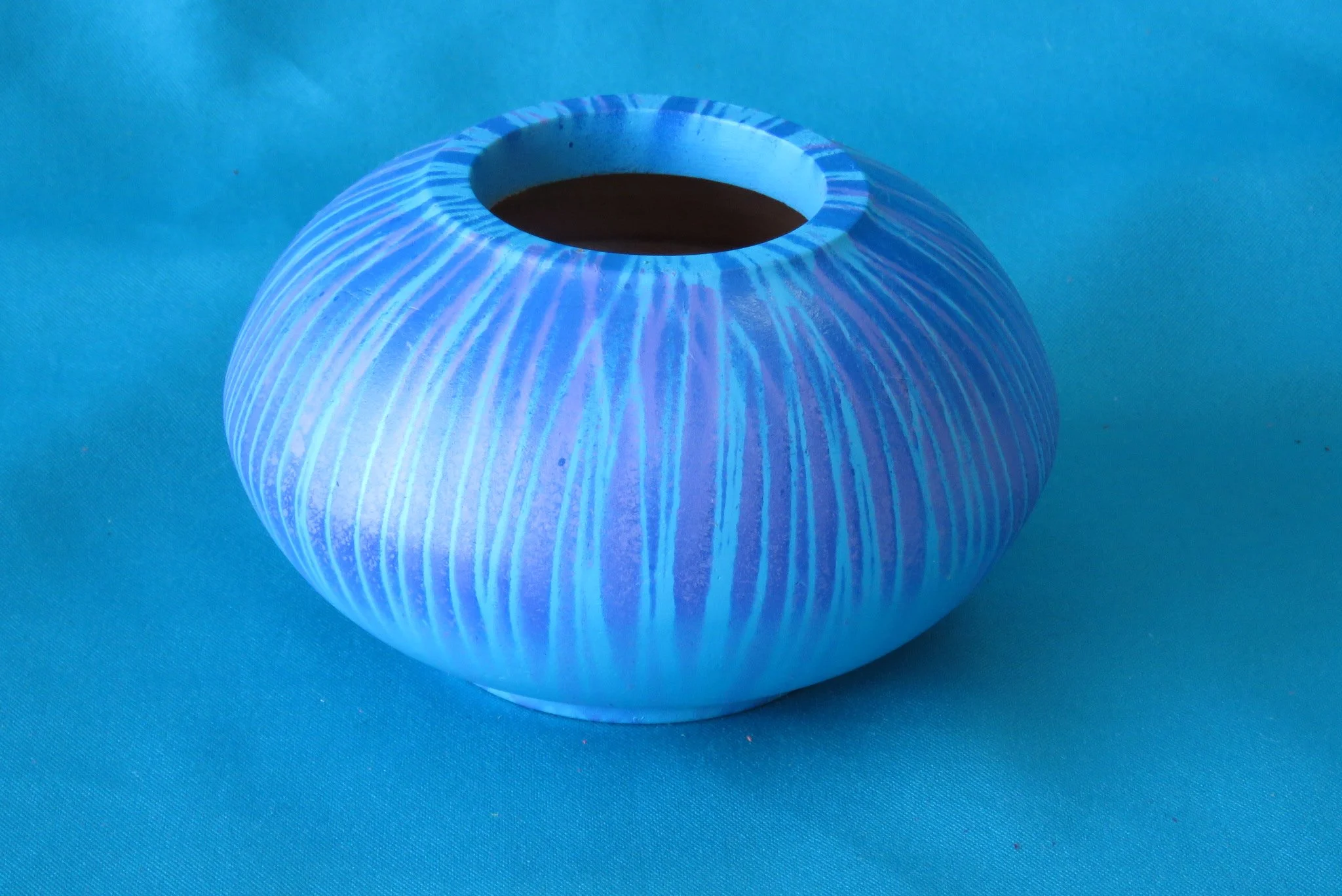 Noor Khalsa
Closed Bowl, Maple, purple,blue, 1st