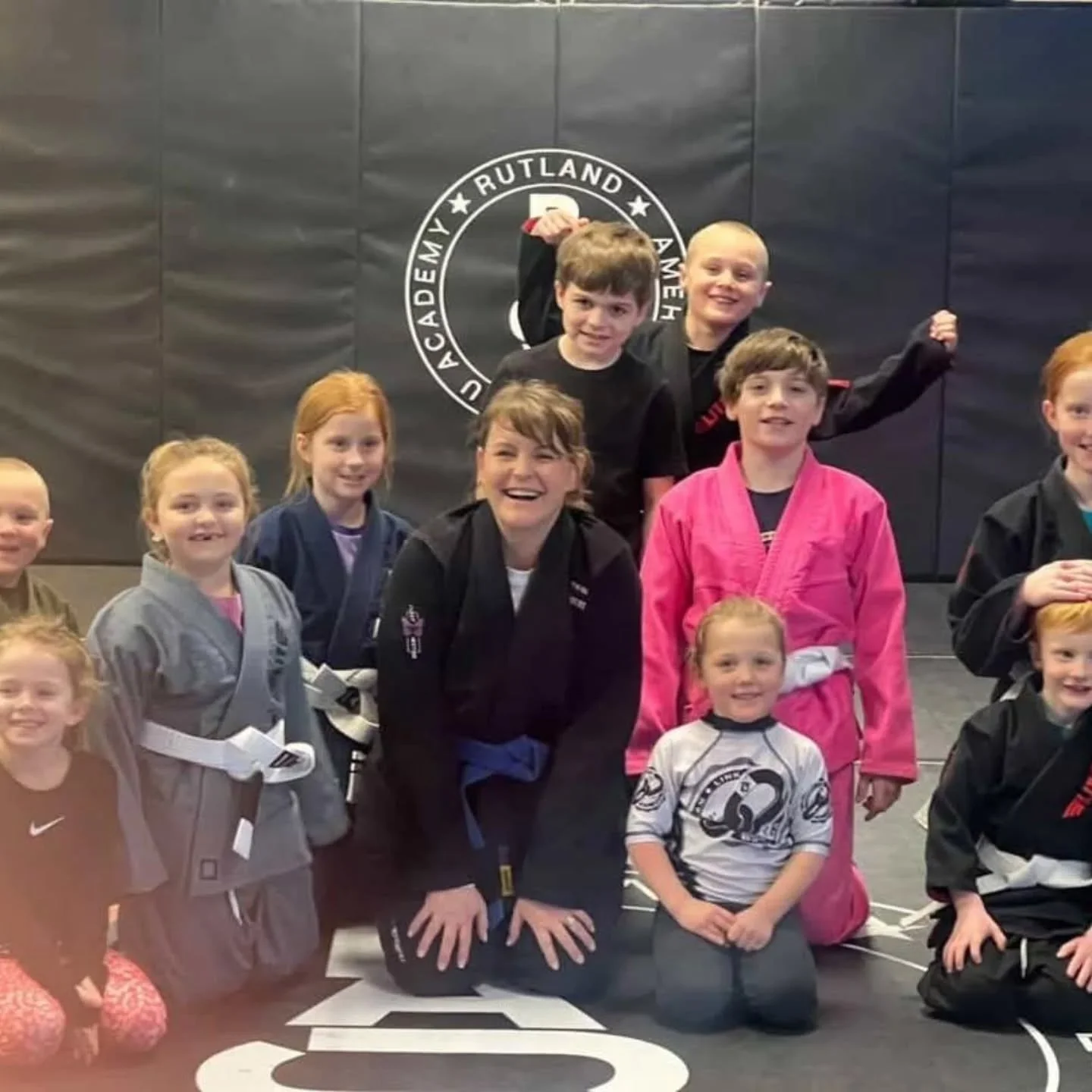 What an awesome group of kiddos. Some skills were built, some stripes were earned and without a doubt, many smiles were smiled! 

Hats off to our very own amazing coach @corissajoan who does such a great job every Monday and Wednesday at 4pm with the