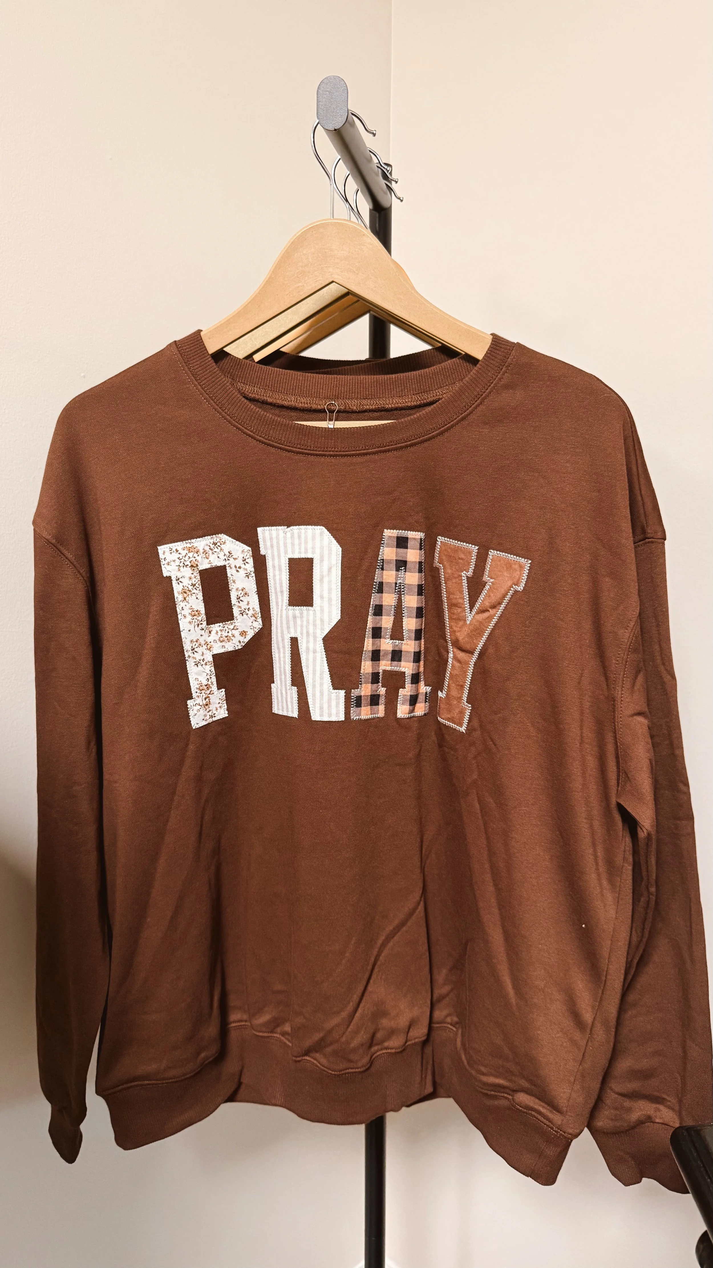 PRAY Pullover