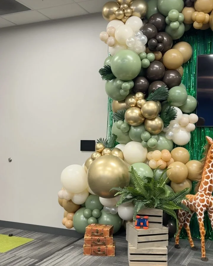 Always a pleasure to collaborate with @victorymidtown on their seasonal backdrops! They kill it every time 💚

#VictoryMidtown #VictoryAtl