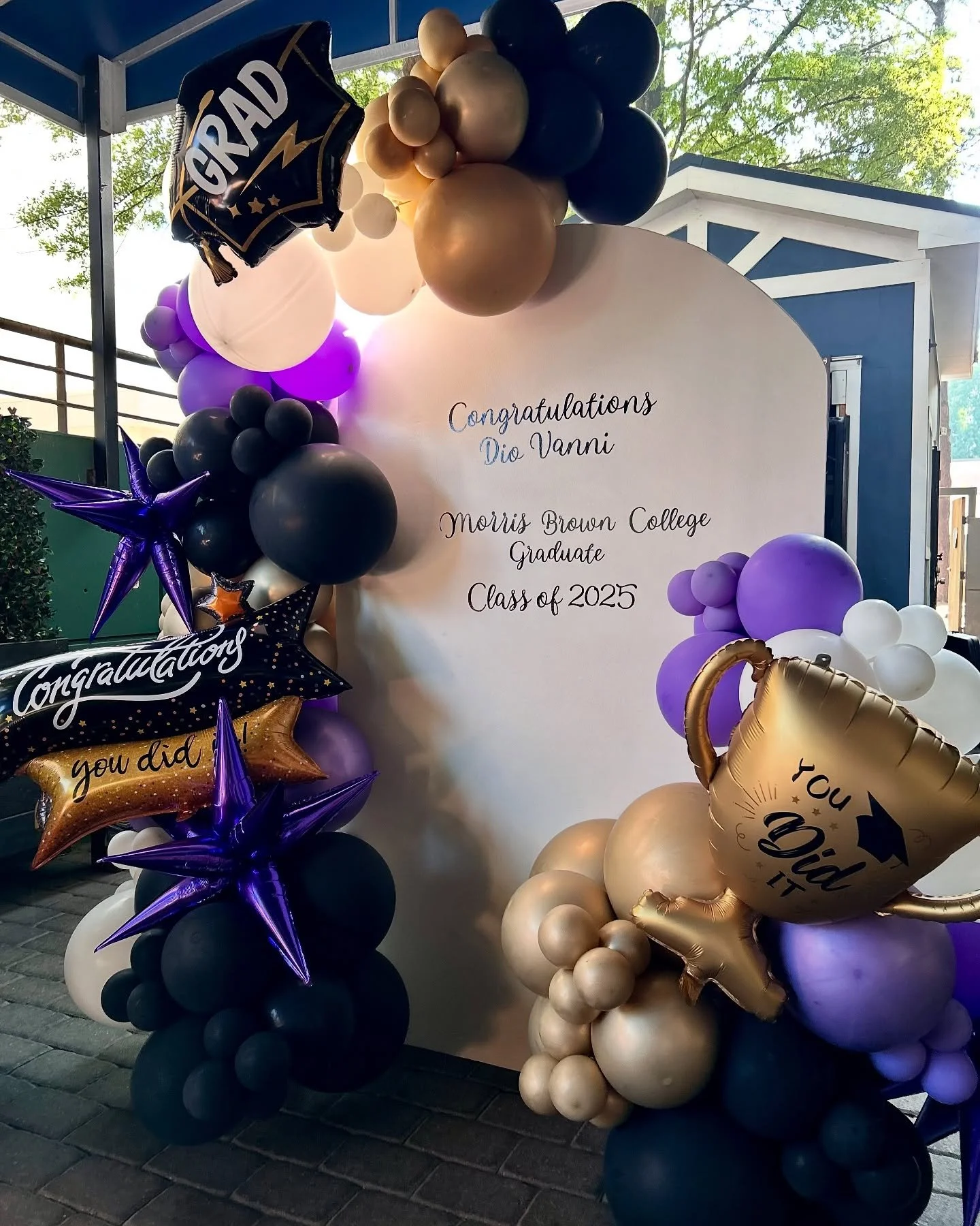 A huge congratulations to all of our 2025 graduates! Cheers to all of your accomplishments and to the wonderful things to come 💜🎓✨

#LiftedbyLety #GradBackdrop #GraduationBalloons #AtlantaBalloonStylist #MorrisBrownCollege #2025Grad