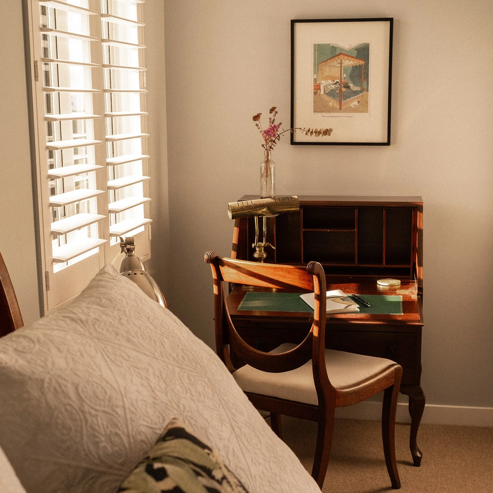 A quiet writing space in the Lotus Suite