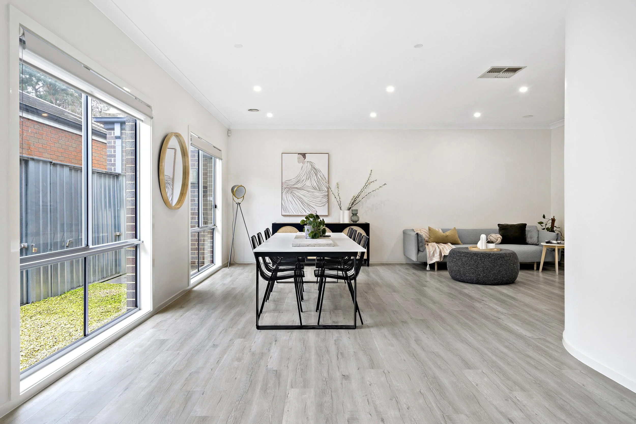 12068592_6-328-17_photo_print (1).jpg