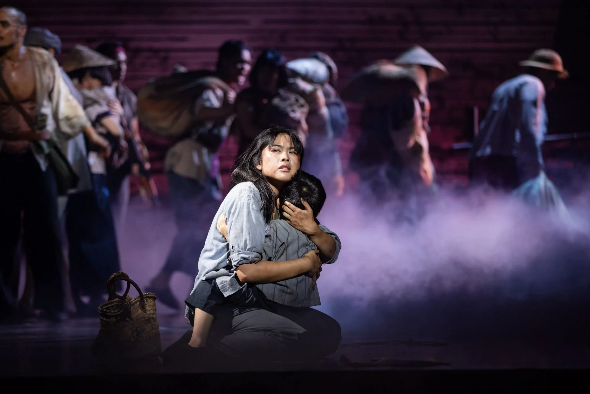 7.-abigail-adriano-kim-in-the-australian-production-of-miss-saigon-photo-by-daniel-boud.jpg
