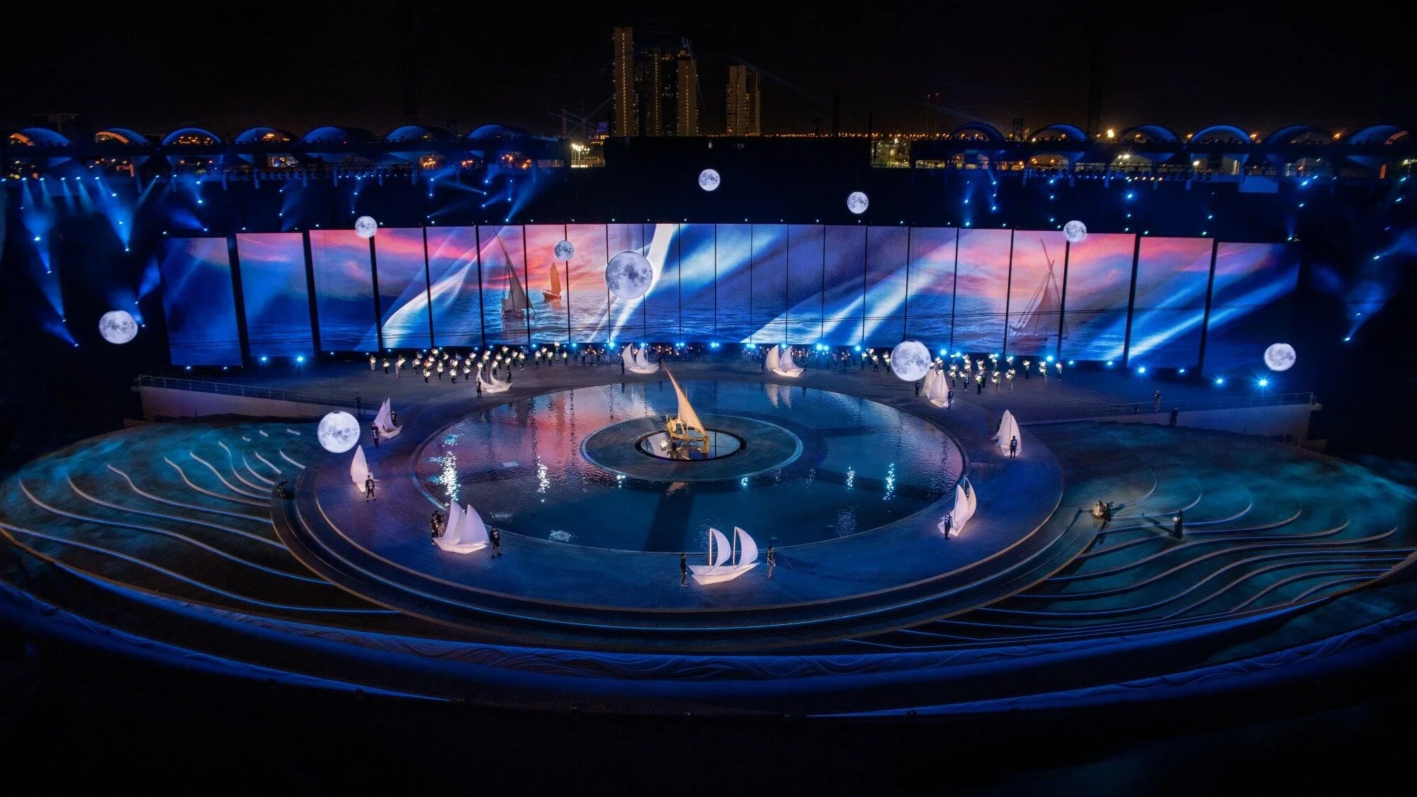 55_BETTY_UAE48_PHOTO_©Julian-Mommert_20191124_JCM_3028-2000x1125.jpg.webp