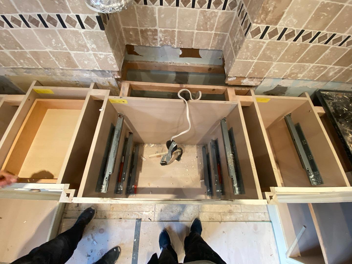 Move & Modification…
From picture 1 to new location plus modification…into alcove
Something different 😉