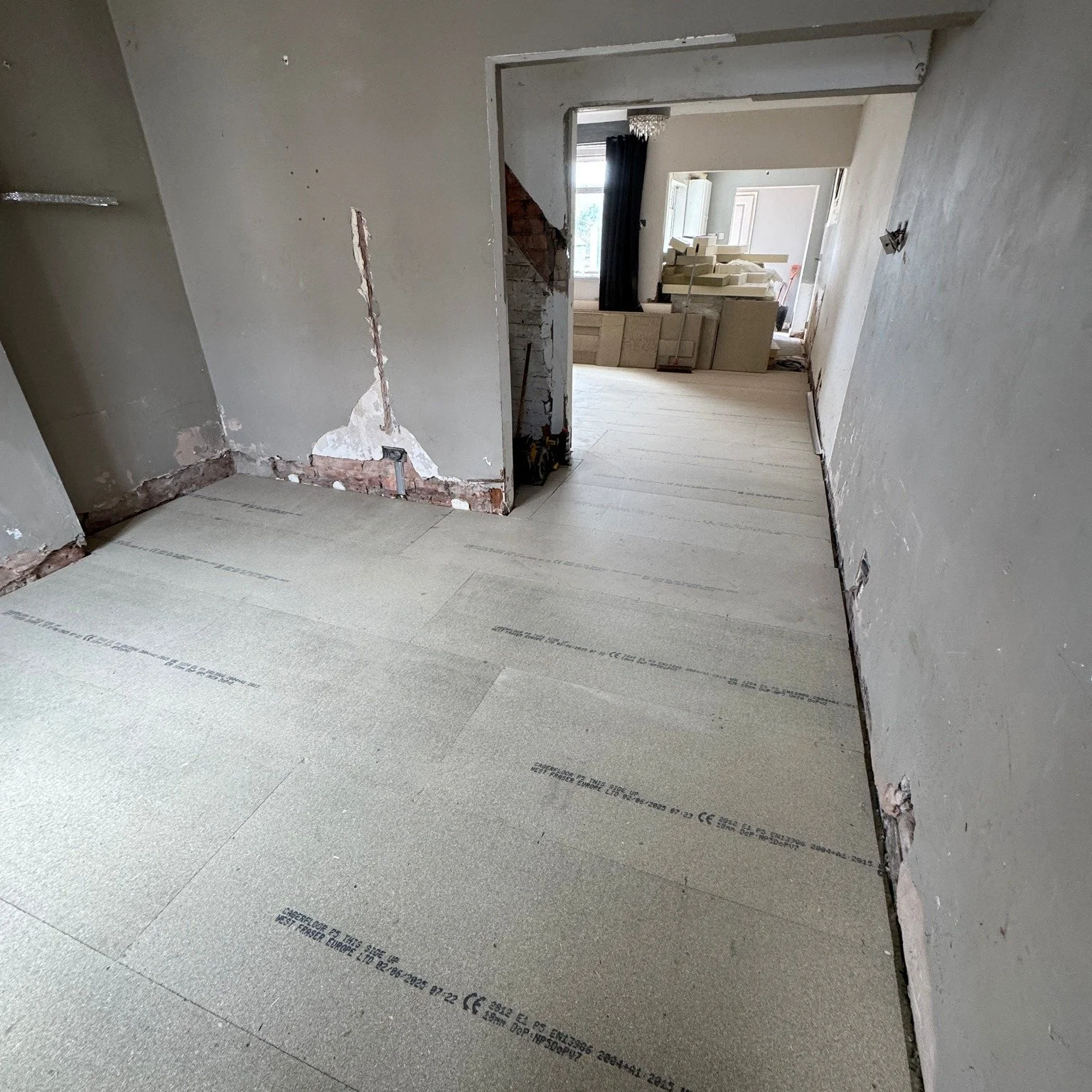 *Rental Property House Renovation* 
First job on this project - complete new ground floor sub-floor.  Next...NEW staircase to ground floor and NEW loft conversion staircase, pictures to follow soon. #stapleford #refurbishmentworks #refurbishment #ref