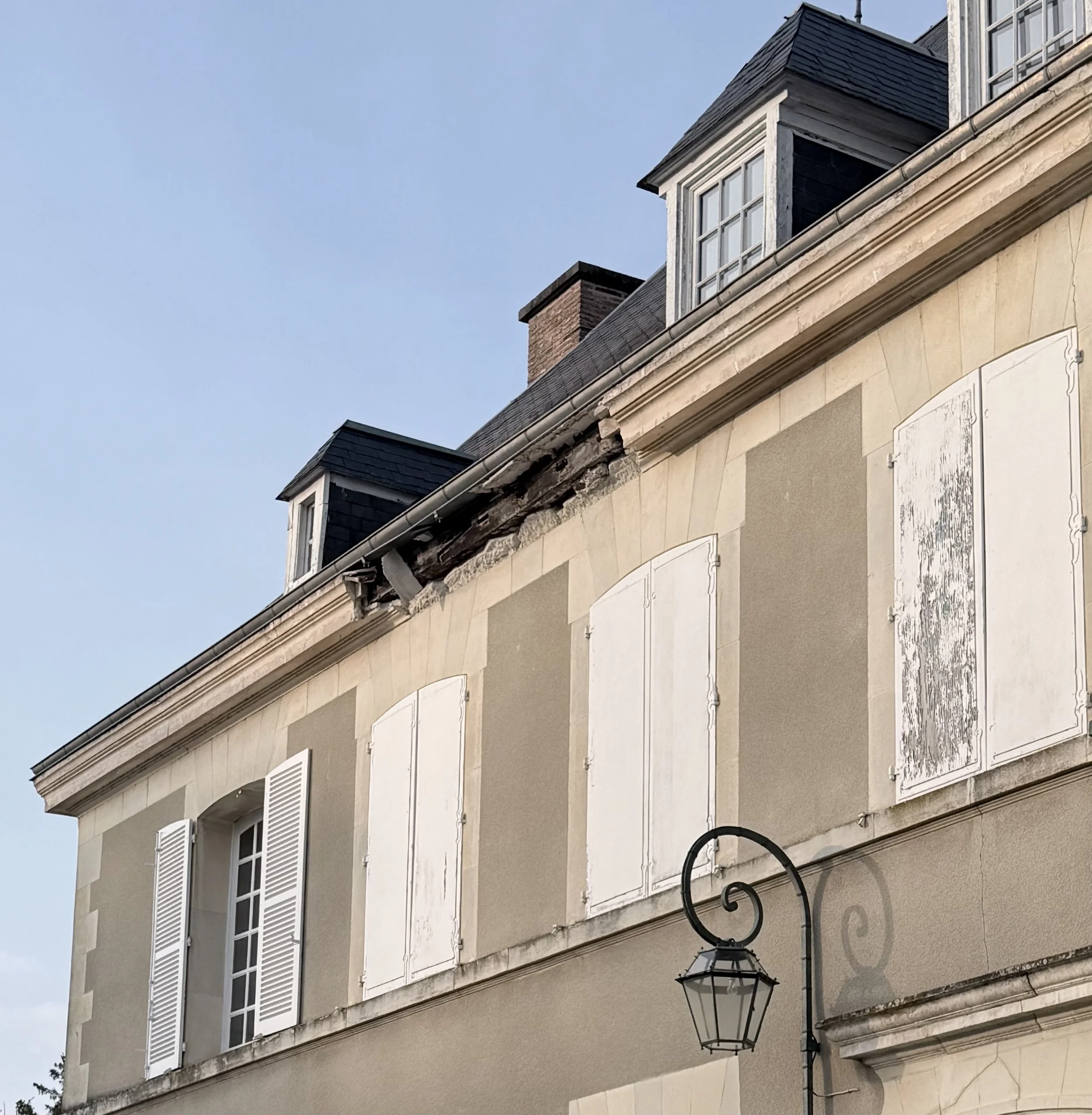 Restauration de la corniche extérieure