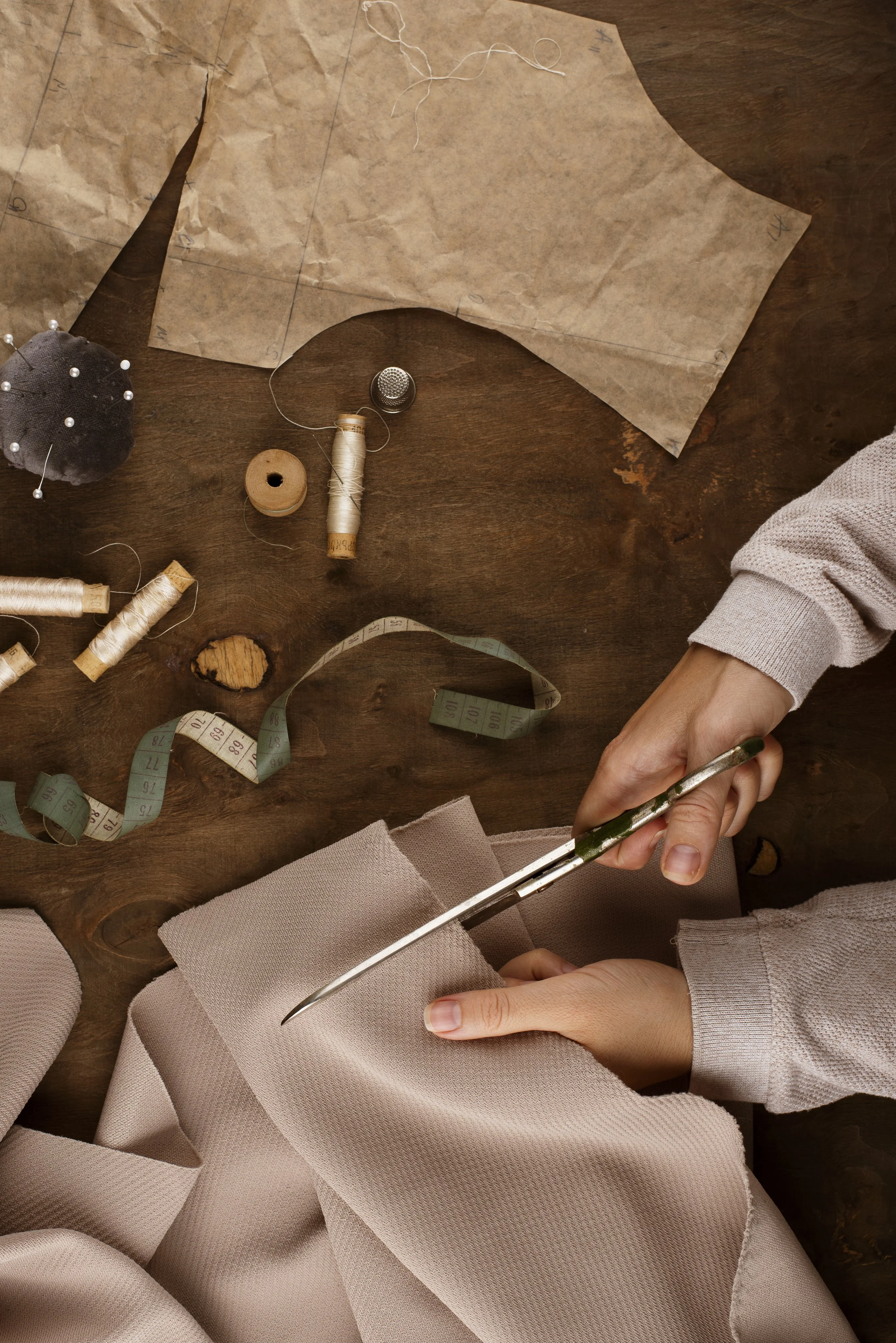 tailoring-items-arrangement-still-life.jpg